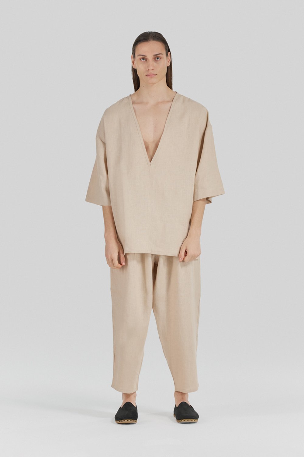 Sertaç Taşdelen-Açık Kahverengi %100 Keten Derin V Yaka Oversized Erkek T-shirt Model T 12-T-Shirts-2-Milagron.com