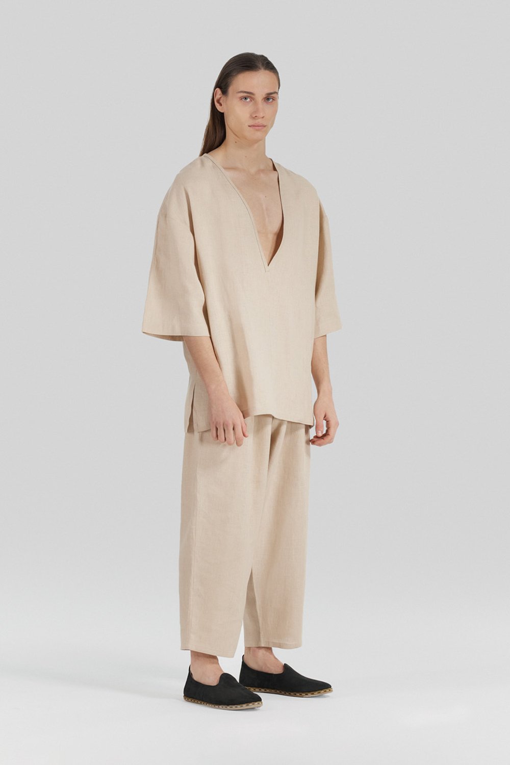 Sertaç Taşdelen-Açık Kahverengi %100 Keten Derin V Yaka Oversized Erkek T-shirt Model T 12-T-Shirts-3-Milagron.com