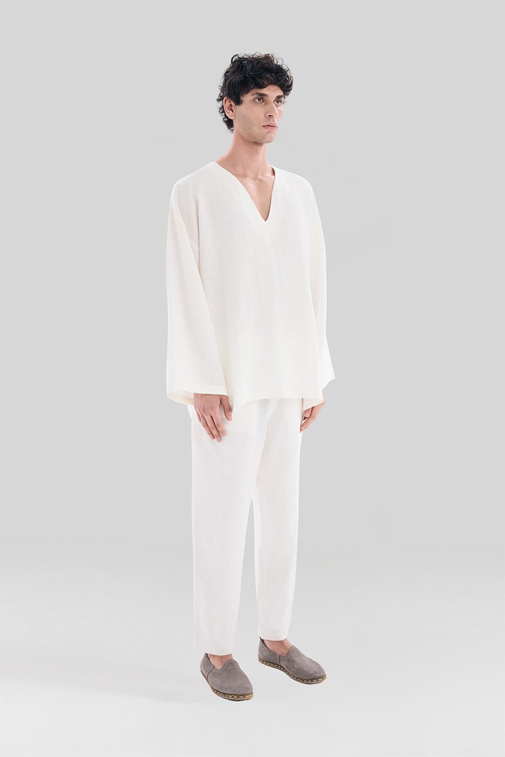 Sertaç Taşdelen-Beyaz %100 Keten V Yaka Oversized Erkek T-shirt Model T 15-T-Shirts-2-Milagron.com