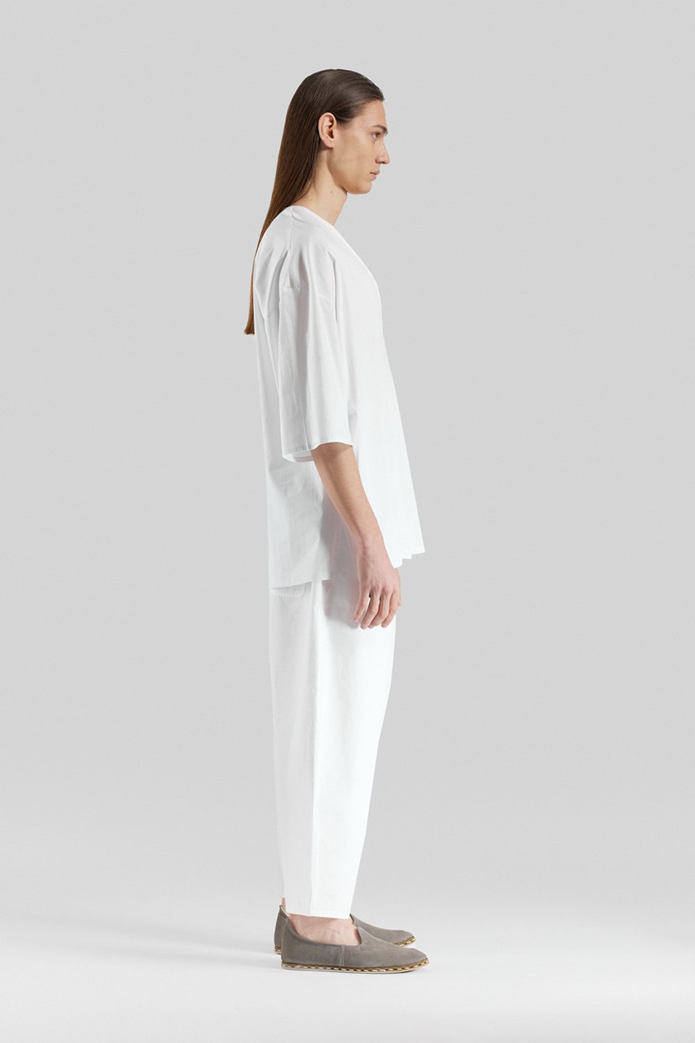 Sertaç Taşdelen-Beyaz %100 Pamuk Derin V Yaka Oversized Erkek T-shirt Model T 02-T-Shirts-2-Milagron.com