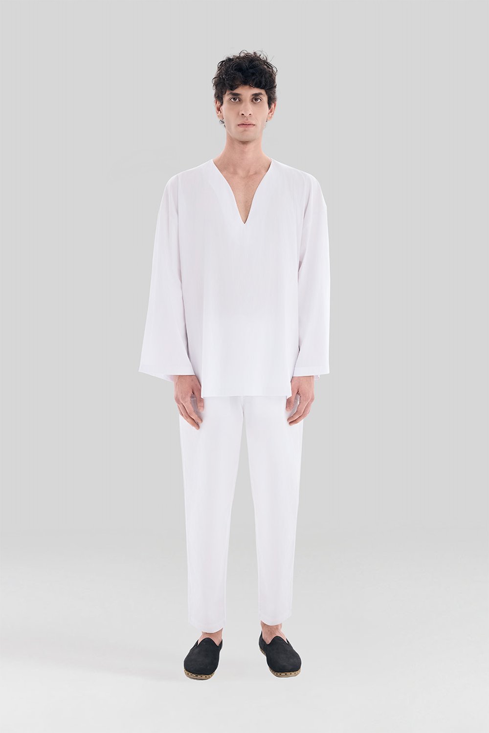 Sertaç Taşdelen-Beyaz %100 Pamuk V Yaka Oversized Erkek T-shirt Model T 20-T-Shirts-1-Milagron.com