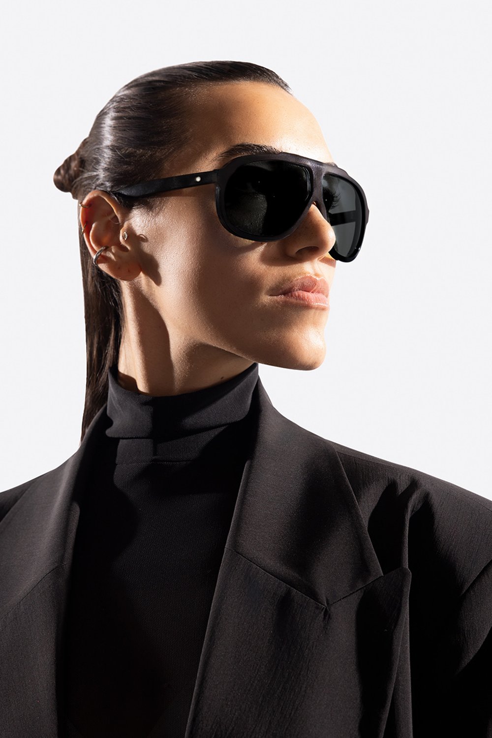 Sertaç Taşdelen-Black Camlı Siyah Çerçeveli Asetat Cr-39 Uv 400 Unisex Güneş Gözlüğü Model G 01-Güneş Gözlüğü-1-Milagron.com