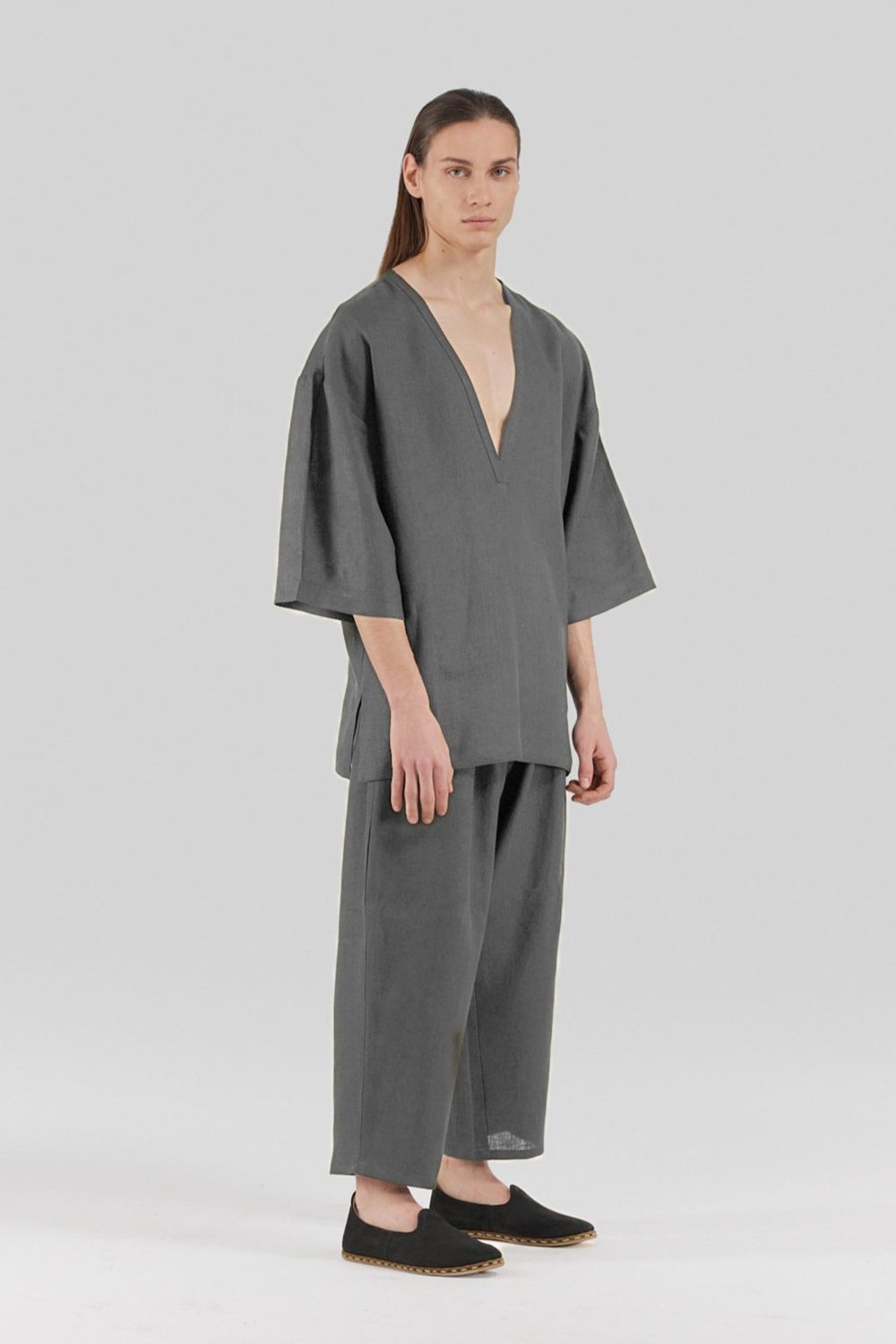 Sertaç Taşdelen-Gri %100 Keten Derin V Yaka Oversized Erkek T-shirt Model T 13-T-Shirts-2-Milagron.com