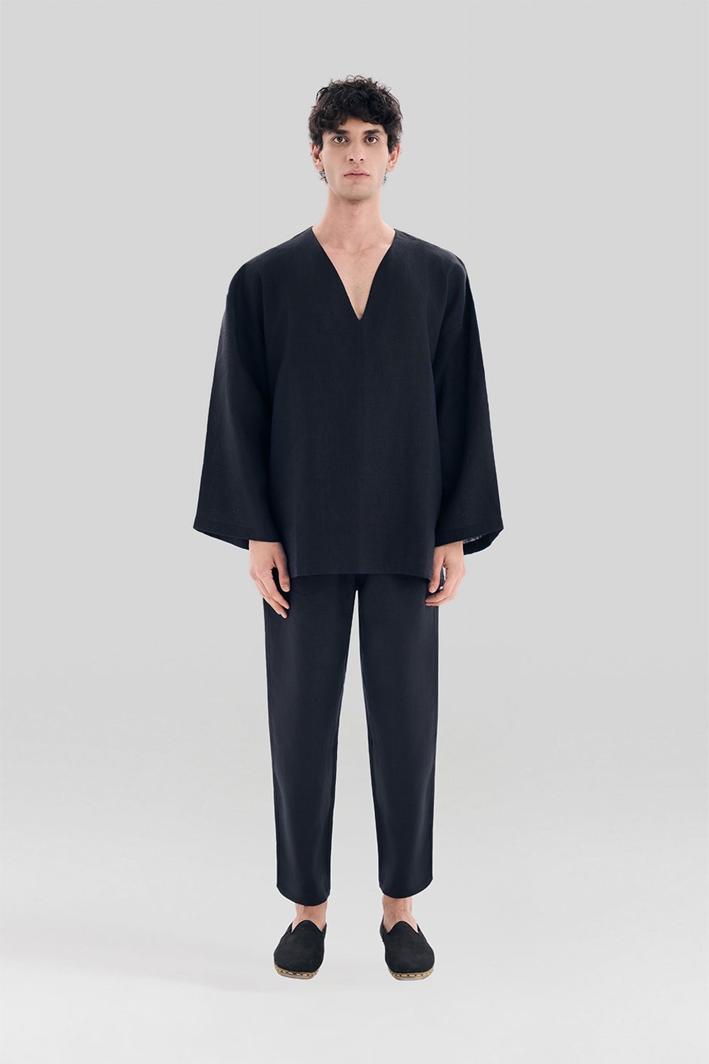 Sertaç Taşdelen-Siyah %100 Keten V Yaka Oversized Erkek T-shirt Model T 16-T-Shirts-1-Milagron.com