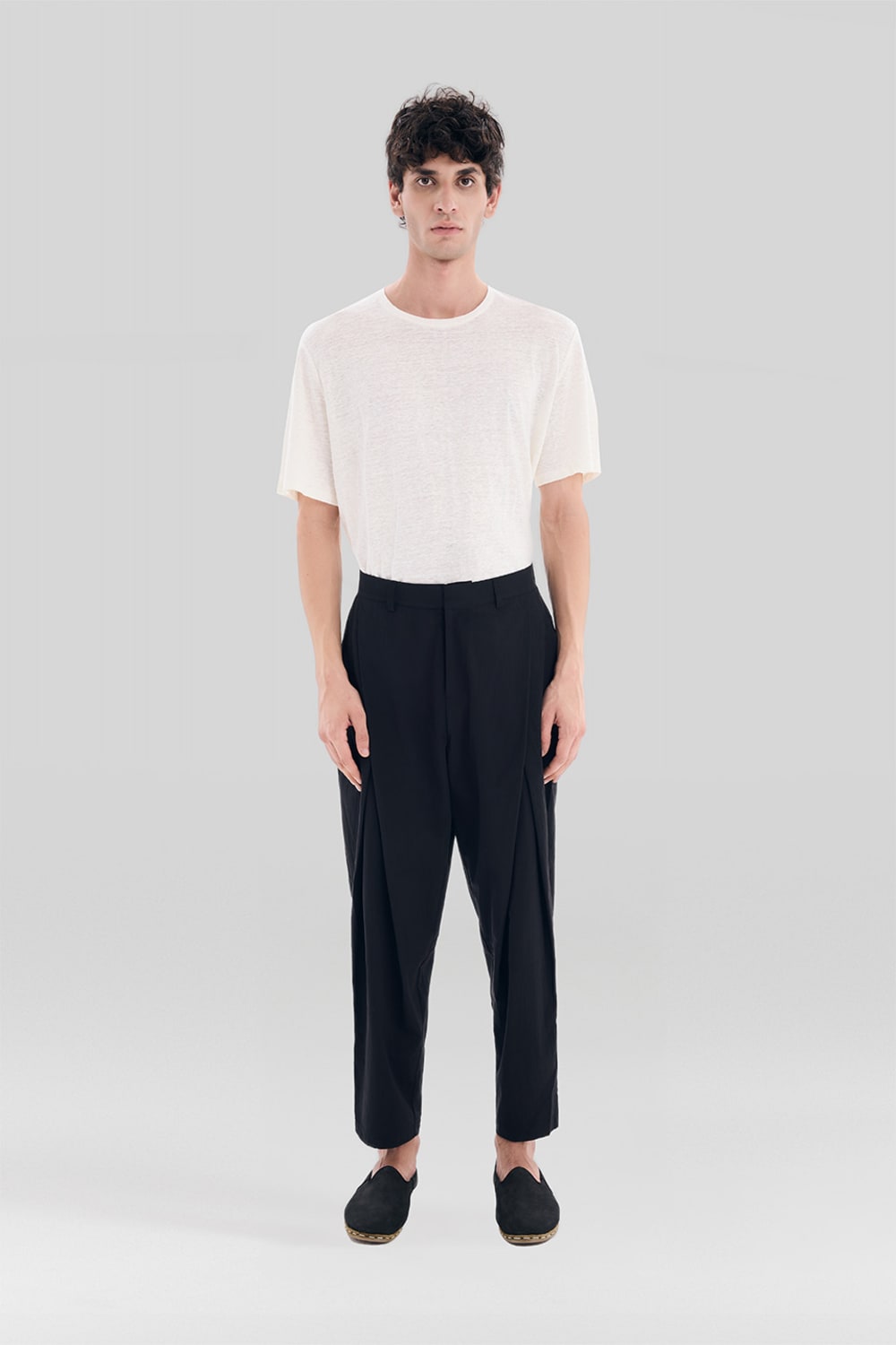 Sertaç Taşdelen-Siyah %40 Pes %60 Naylon Çift Pileli Dar Paça Erkek Pantolon Model P 08-Pantolon-1-Milagron.com