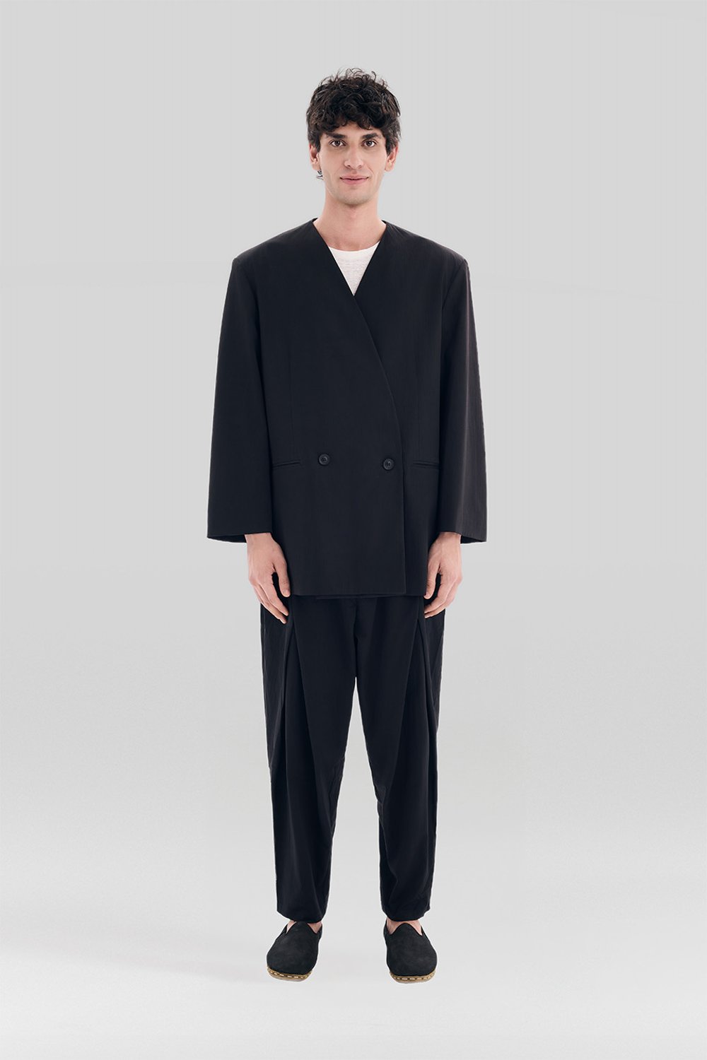 Sertaç Taşdelen-Siyah %40 Pes %60 Naylon Yakasız Kruvaze Oversized Erkek Ceket Model J 02-Ceket-1-Milagron.com