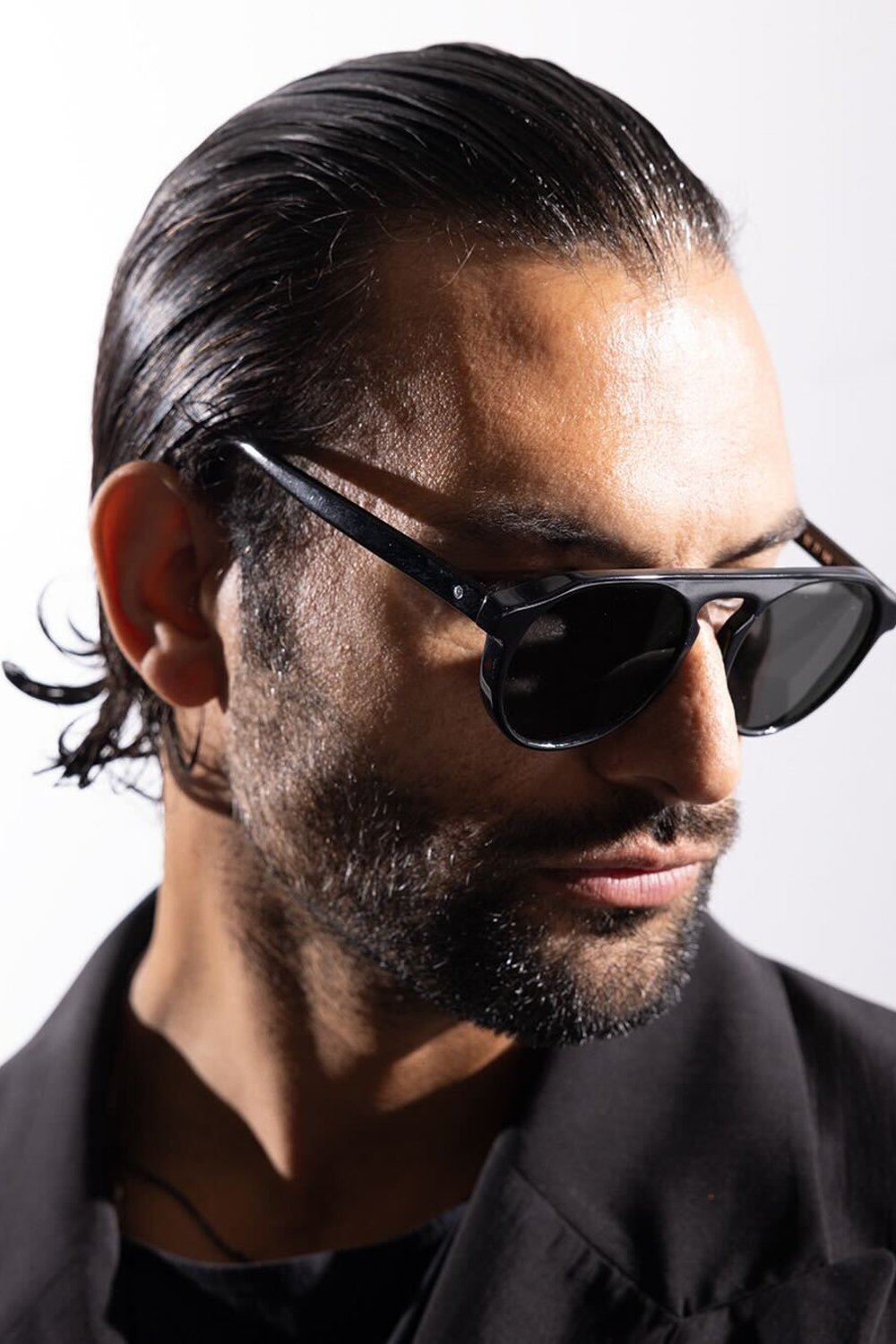 Sertaç Taşdelen-Siyah Camlı Siyah Çerçeveli Asetat CR-39 UV 400 Unisex Güneş Gözlüğü Model G 03-Güneş Gözlüğü-1-Milagron.com