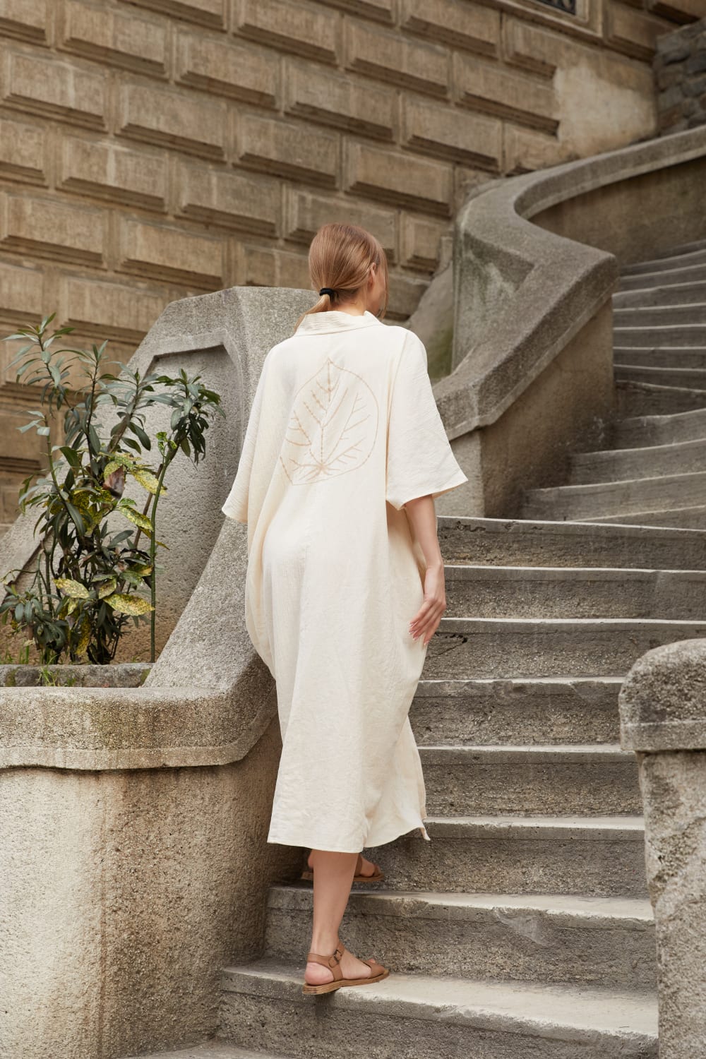 Sfida İstanbul-Doğal Kumaş Arka Baskılı Uzun Kaftan- Back Printed Lpng Caftan - Sf11-Elbise-5-Milagron.com