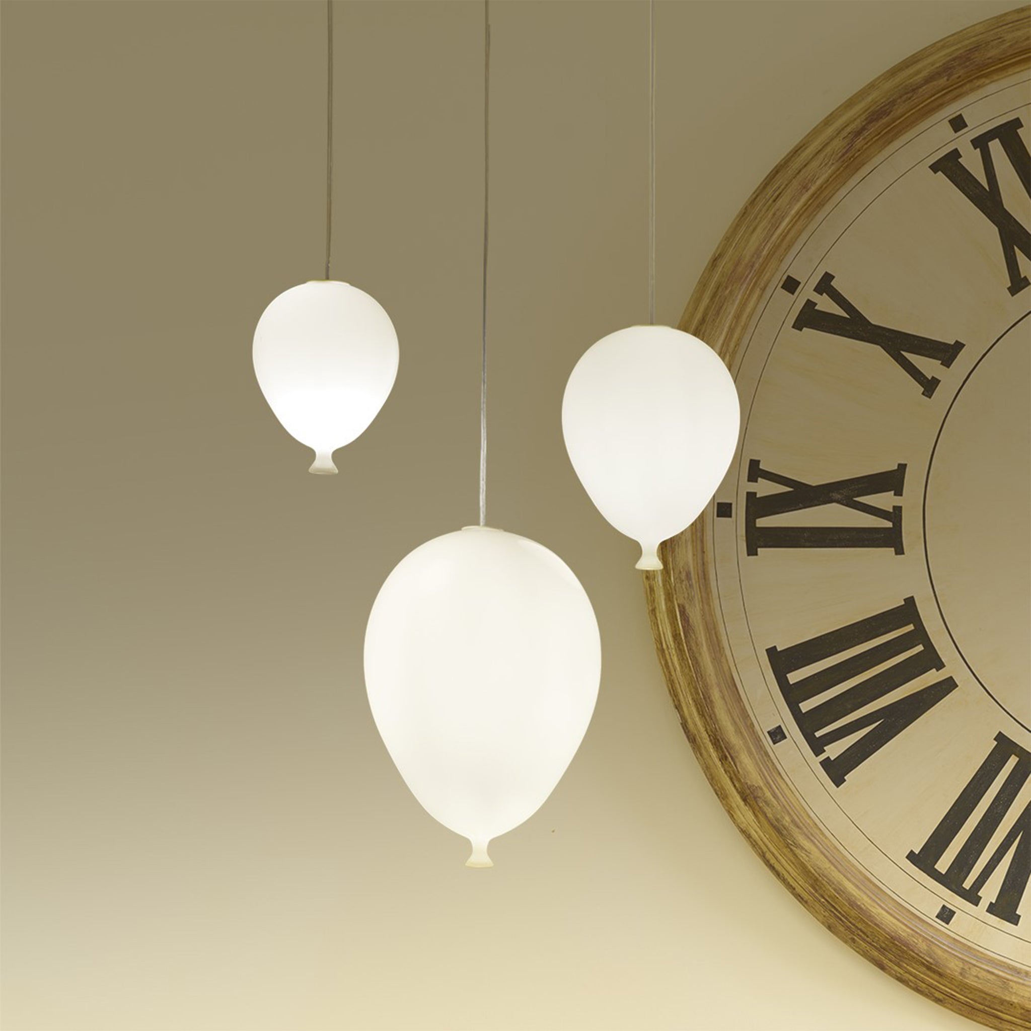 Balon Sarkıt Aydınlatma Ø22Cm