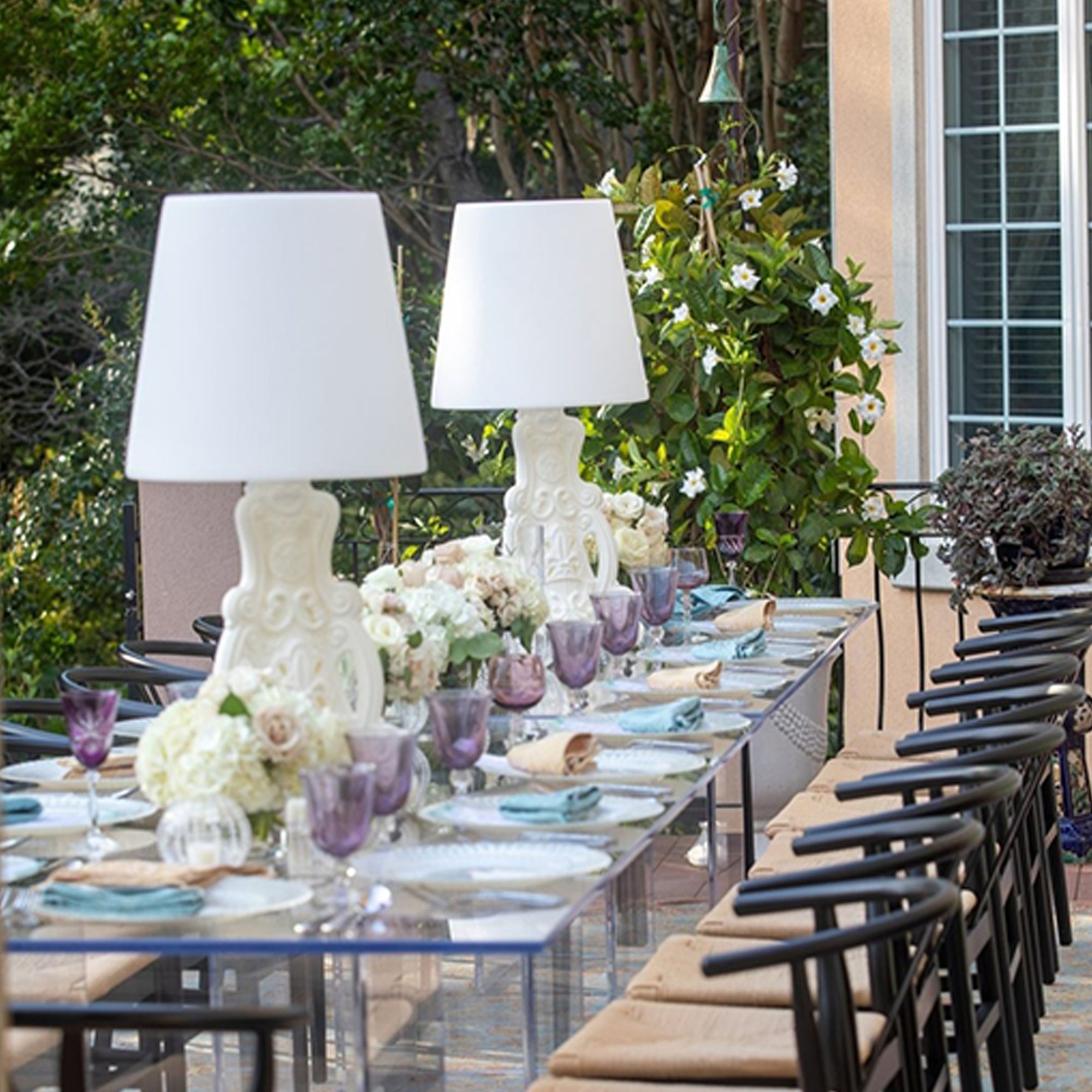 Slide-Lady Of Love Beyaz Masaüstü Aydınlatması-Masa Lambası-3-Milagron.com