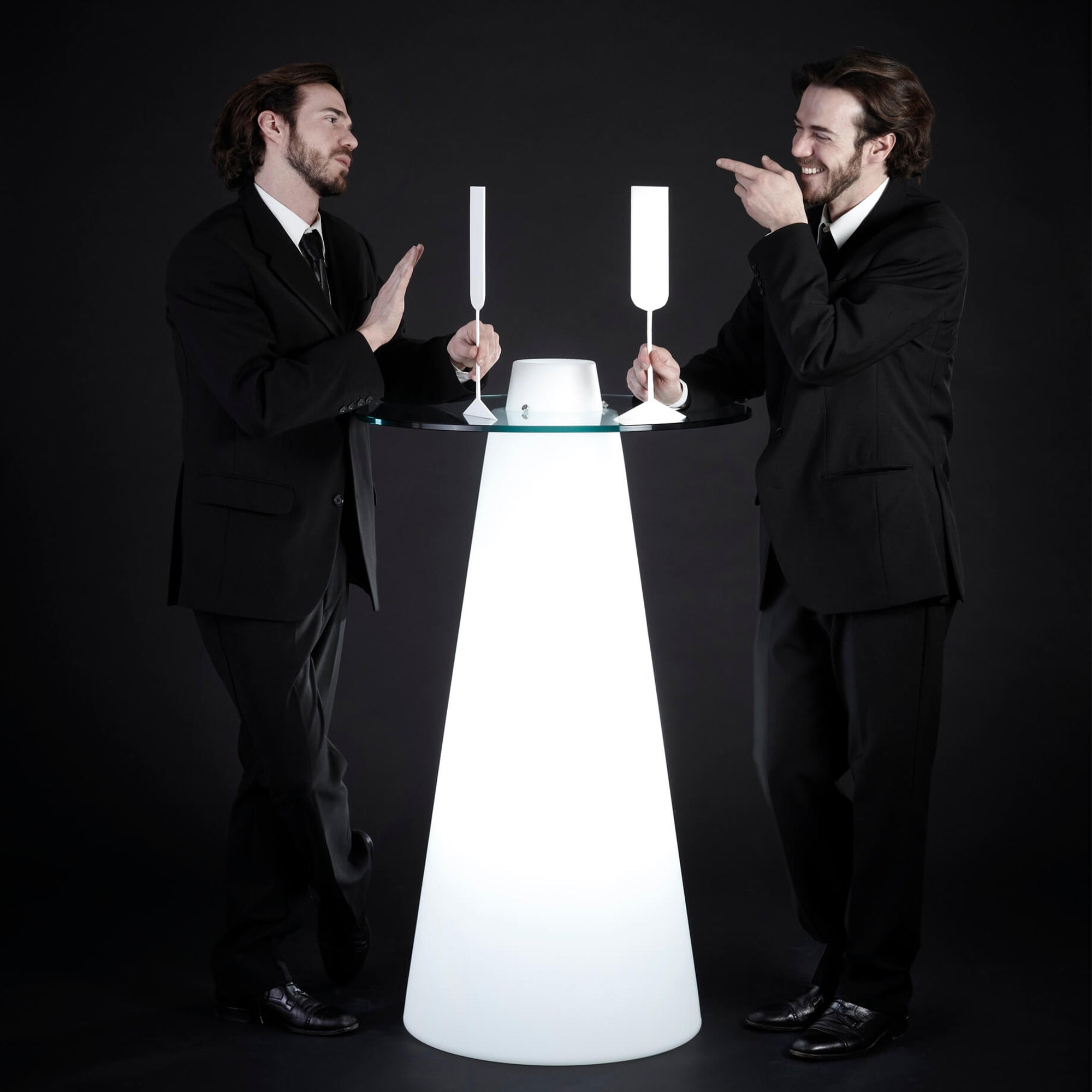 Slide-Peak Işıklı Beyaz Bistro Masa H:120cm-Masa-3-Milagron.com