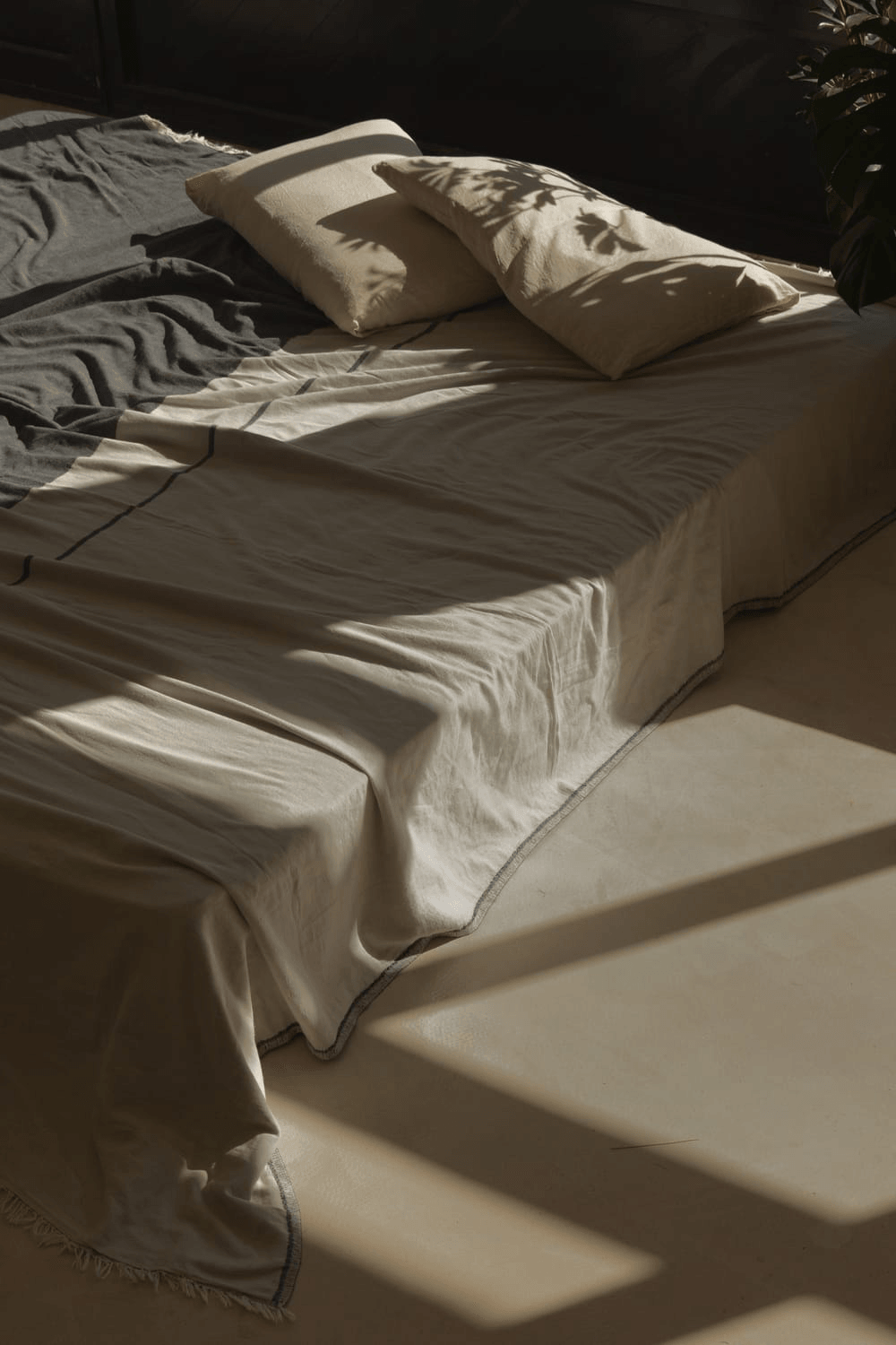 Slouv-Linje Yatak Örtüsü-Yatak Örtüsü-4-Milagron.com