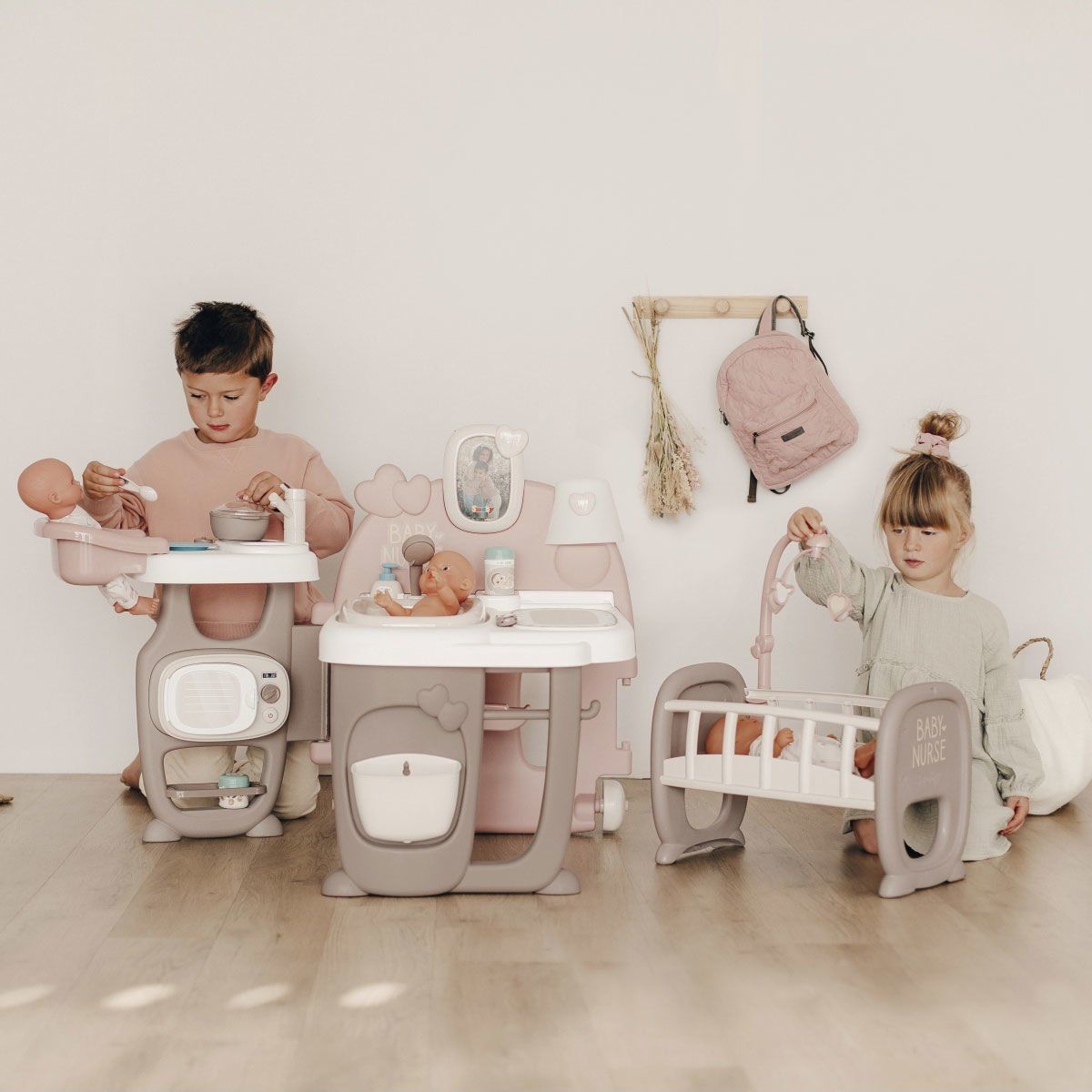 Smoby-Baby Nurse Bebek Oyun Merkezi-Oyuncak Bebek ve Oyun Setleri-5-Milagron.com