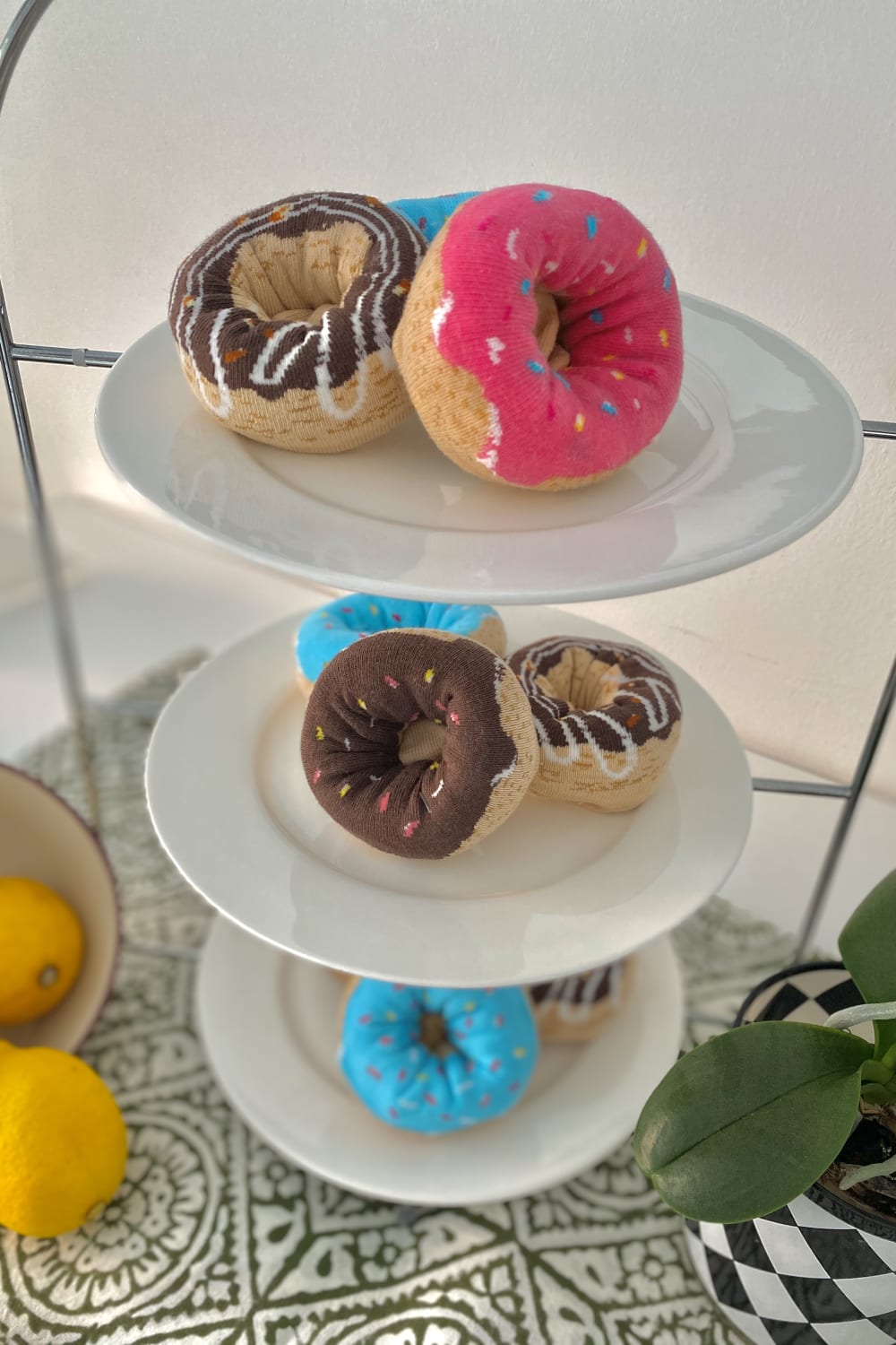 Socks + Stuff-Chocolate Glazed Donut Çorap-Çorap-3-Milagron.com