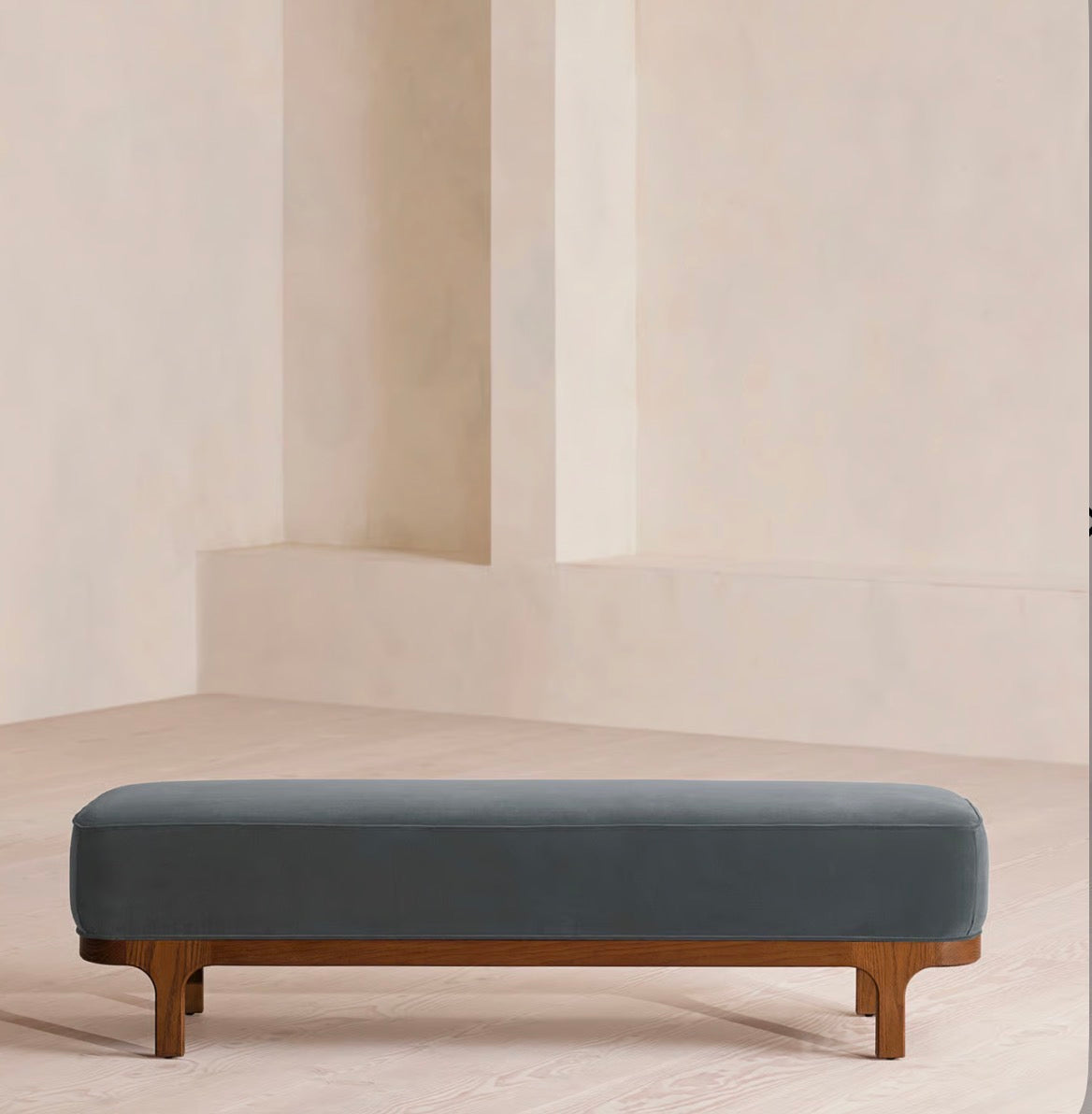 Aviera Kadife Bench