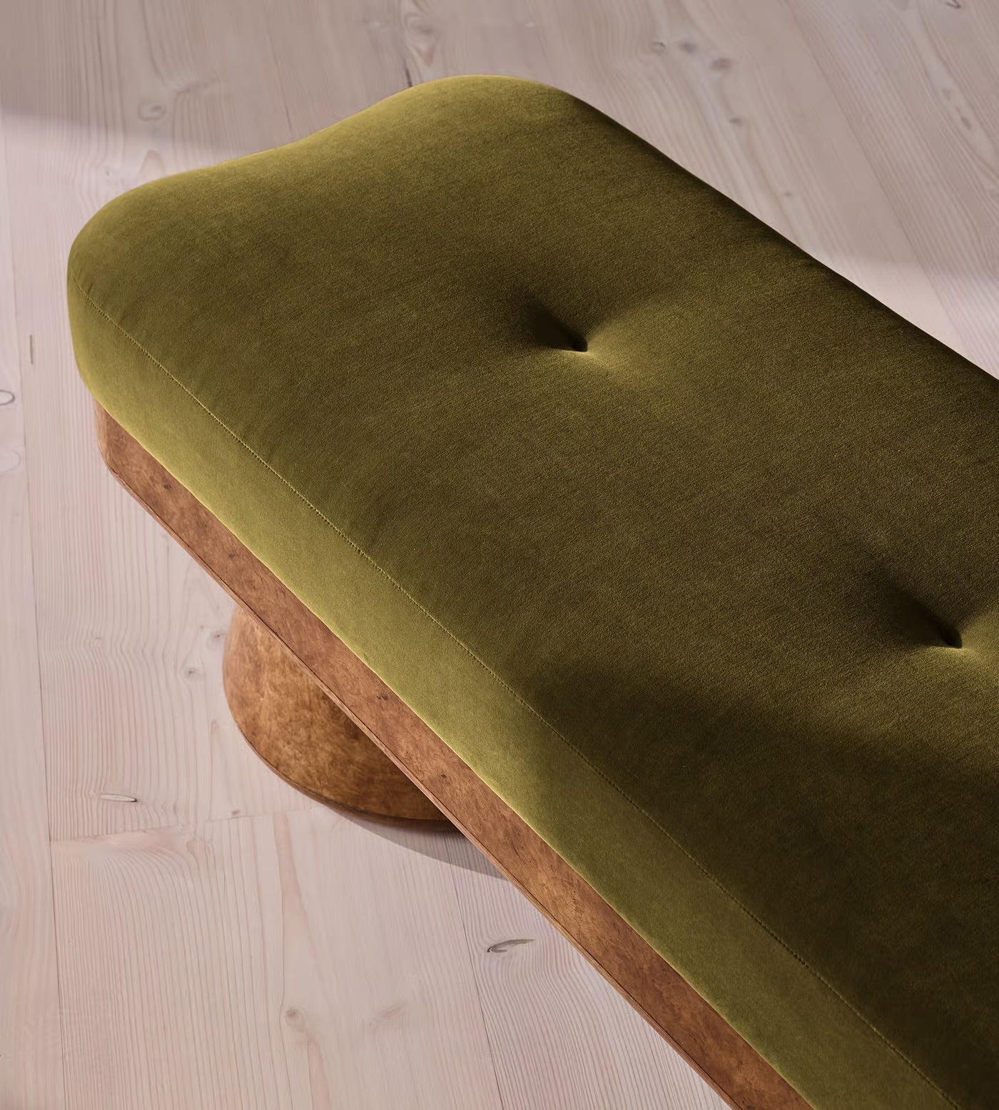 Louran Bench