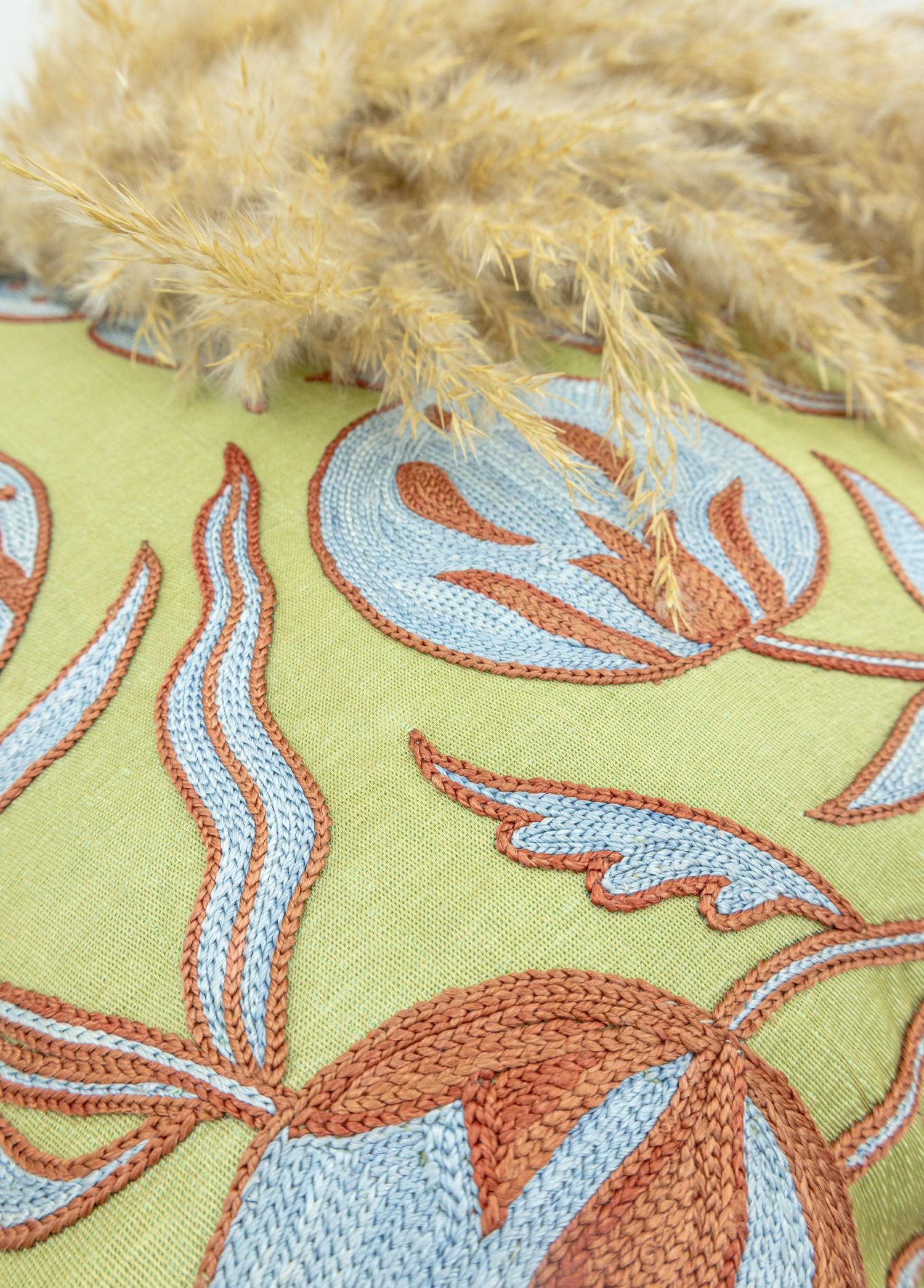 Soho Antiq-Ahu Floral Tasarımlı İpek Kırlent 45x45 Cm-Kırlent-3-Milagron.com