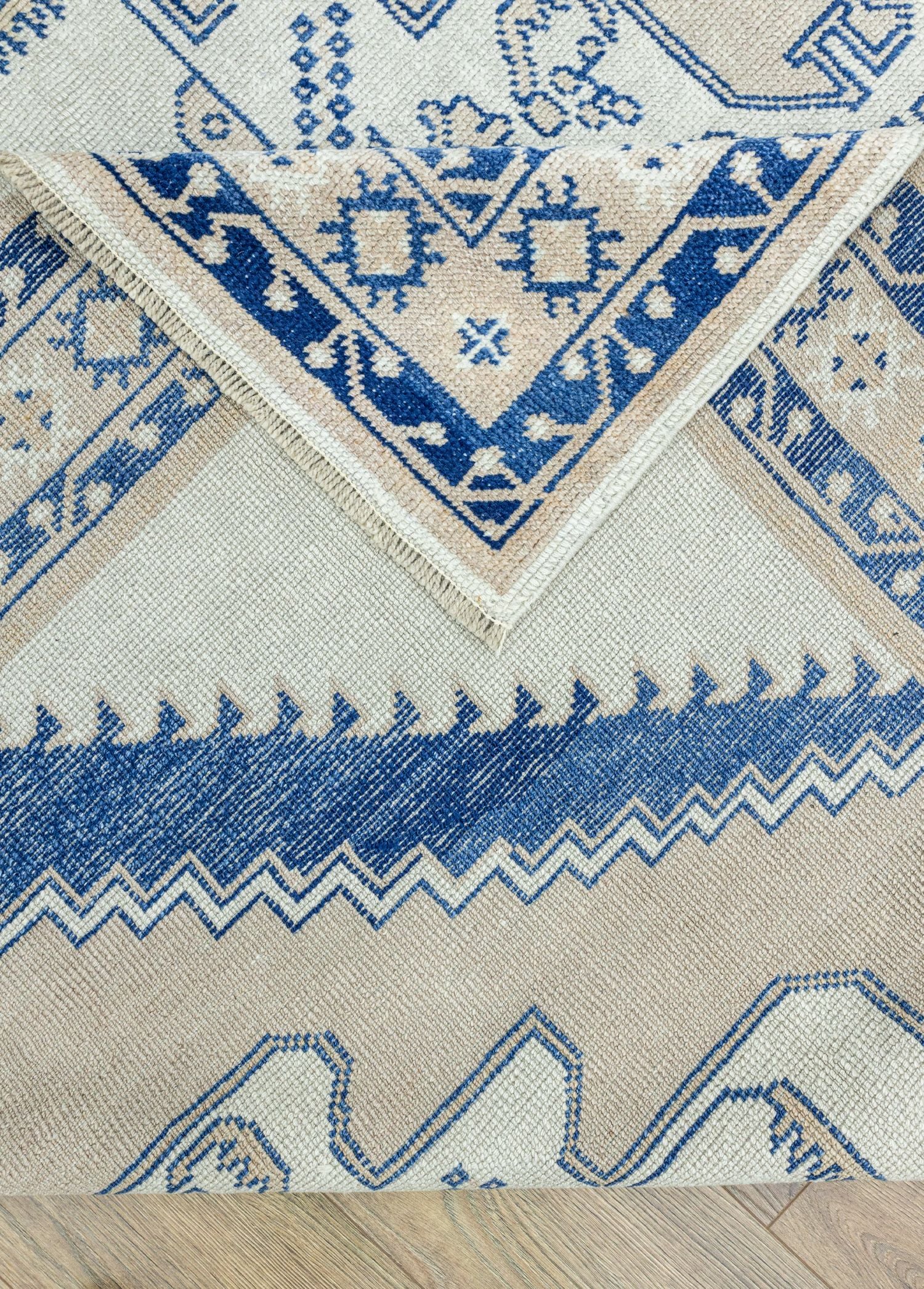 Soho Antiq-Ariet Rustik Tasarımlı El Dokuma Halı 205x193 Cm-Halı-5-Milagron.com