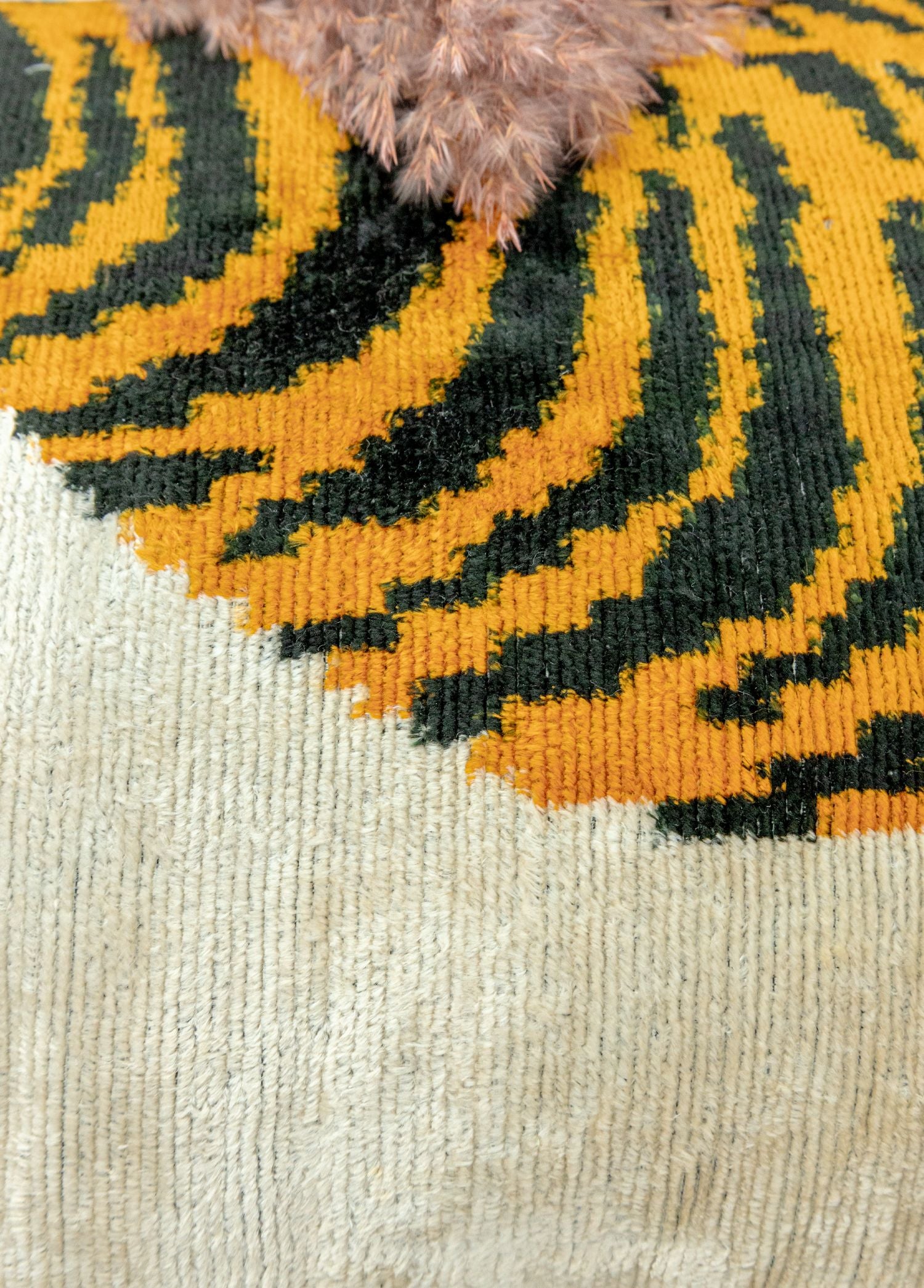 Soho Antiq-Bangu Kaplan Desenli İkat Kırlent 60x40 Cm-Kırlent-4-Milagron.com