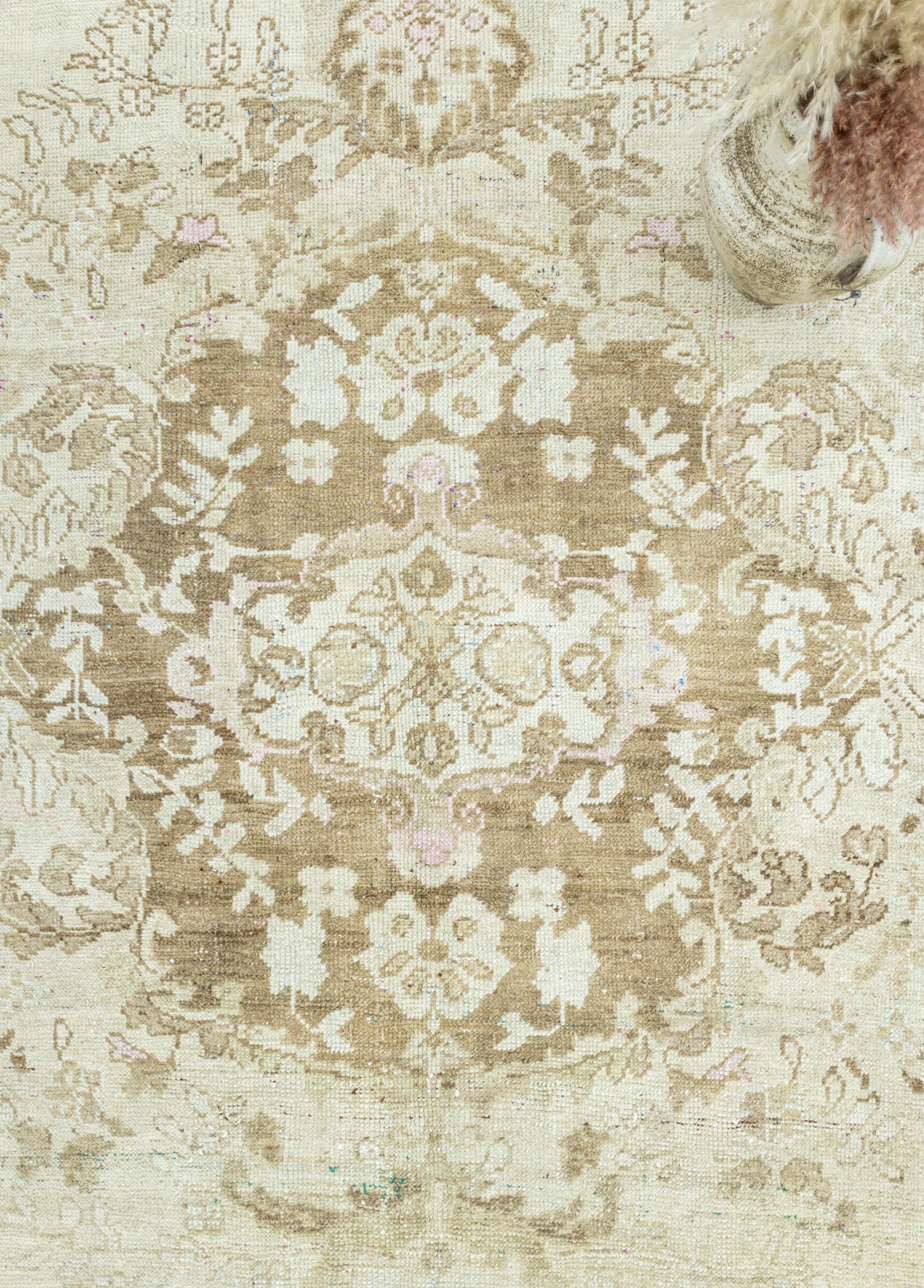 Soho Antiq-Koltan Floral Madalyon Desenli Yün Halı 204x352 Cm-Halı-3-Milagron.com