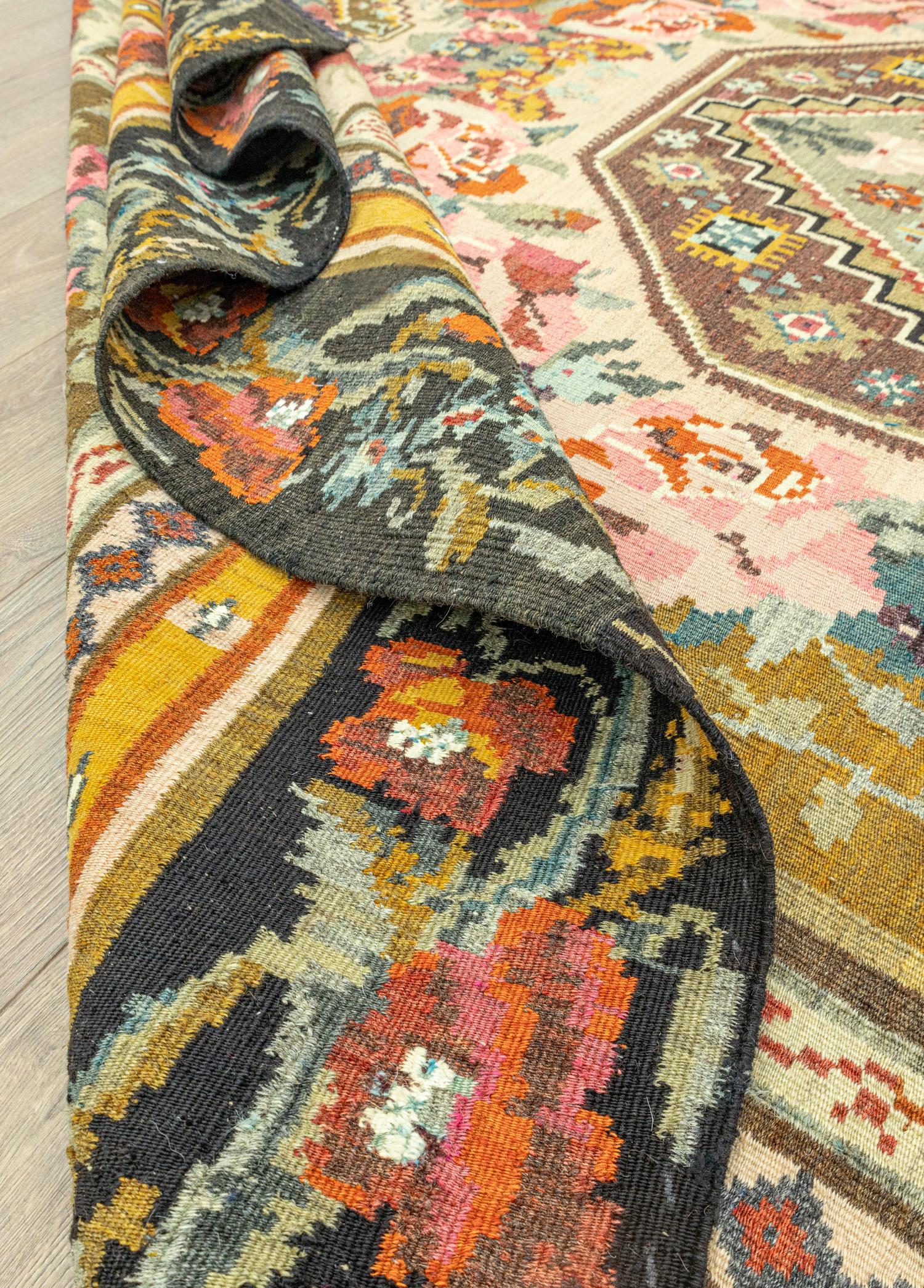 Soho Antiq-Liber Geometrik Tasarımlı Karabağ Kilim 233x355 Cm-Halı-6-Milagron.com