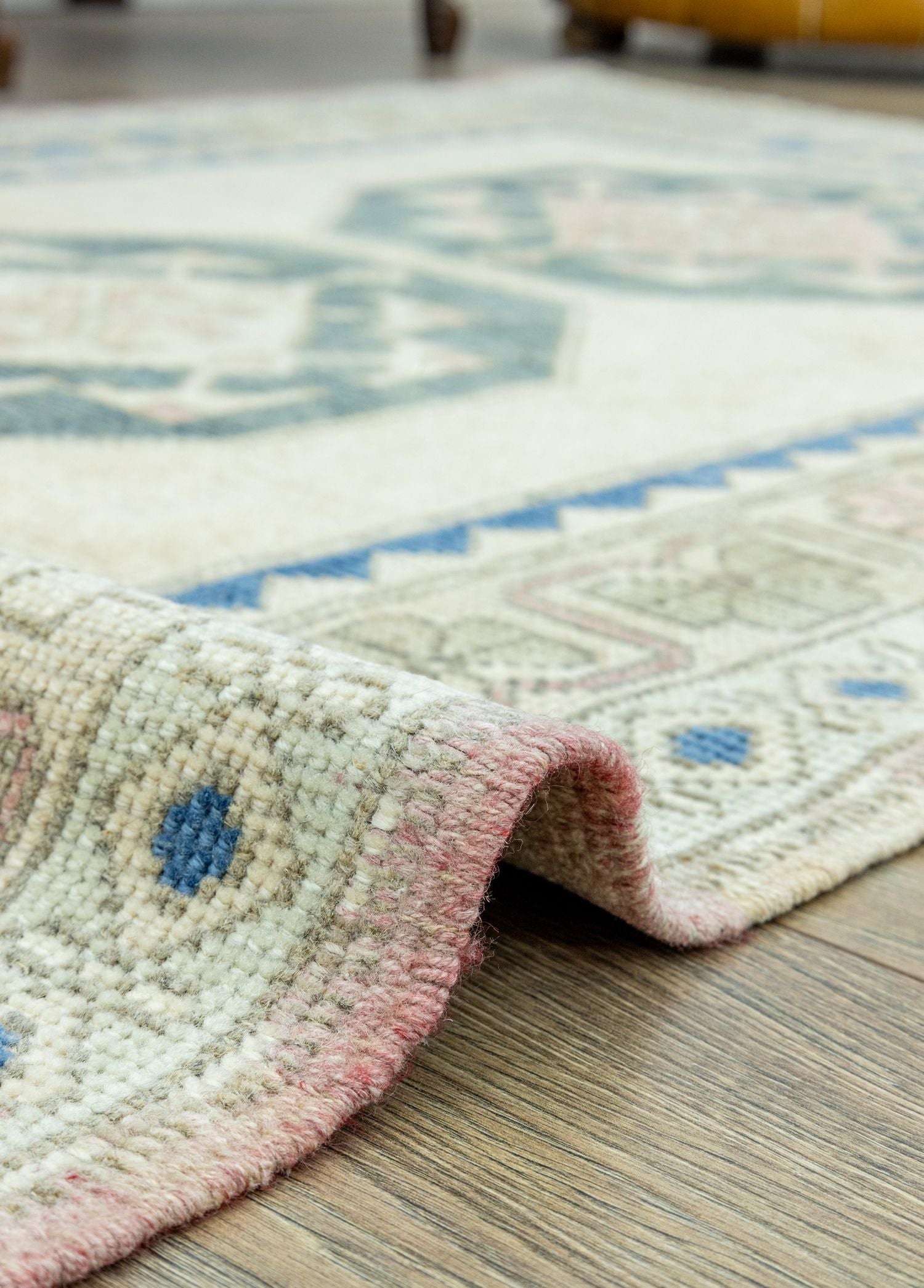 Soho Antiq-Lova Geometrik Desenli El Dokuma Halı 103x214 Cm-Halı-5-Milagron.com