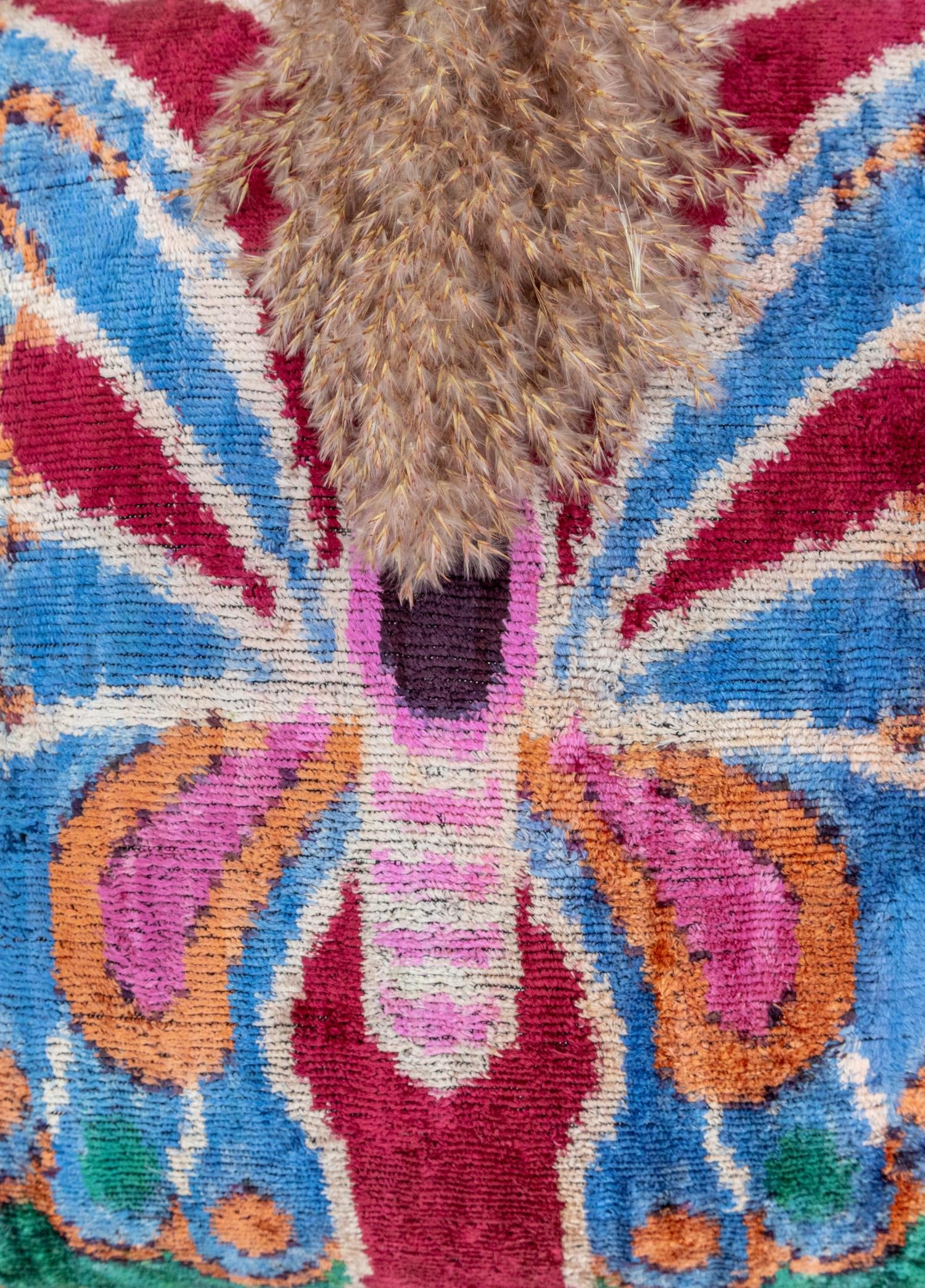 Soho Antiq-Mahnaz Kelebek Desenli El Yapımı Kırlent 50x50 Cm-Kırlent-3-Milagron.com