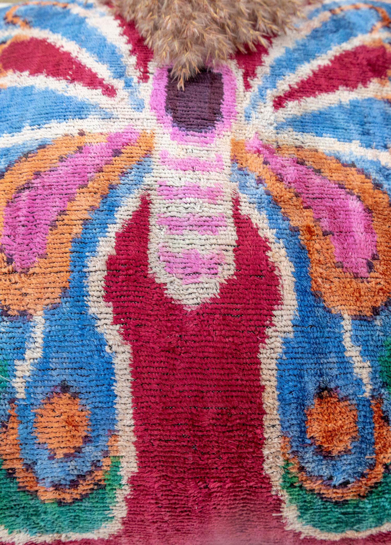 Soho Antiq-Mahnaz Kelebek Desenli El Yapımı Kırlent 50x50 Cm-Kırlent-4-Milagron.com