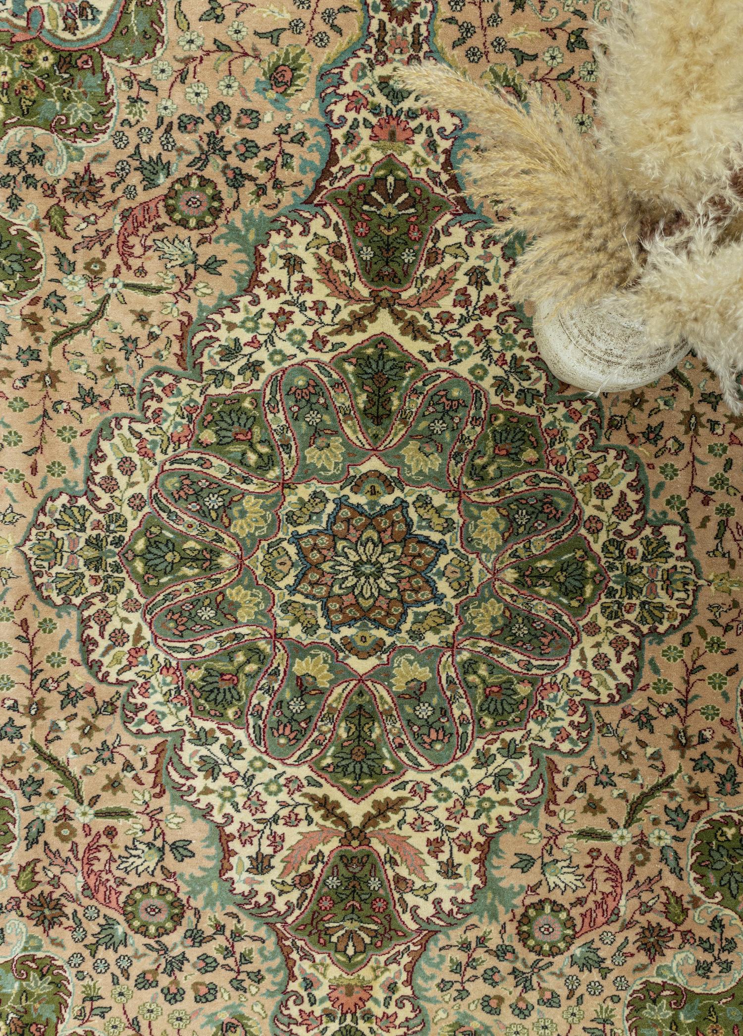 Soho Antiq-Olivia Madalyon Tasarımlı El Dokuma Halı 206x309 Cm-Halı-3-Milagron.com