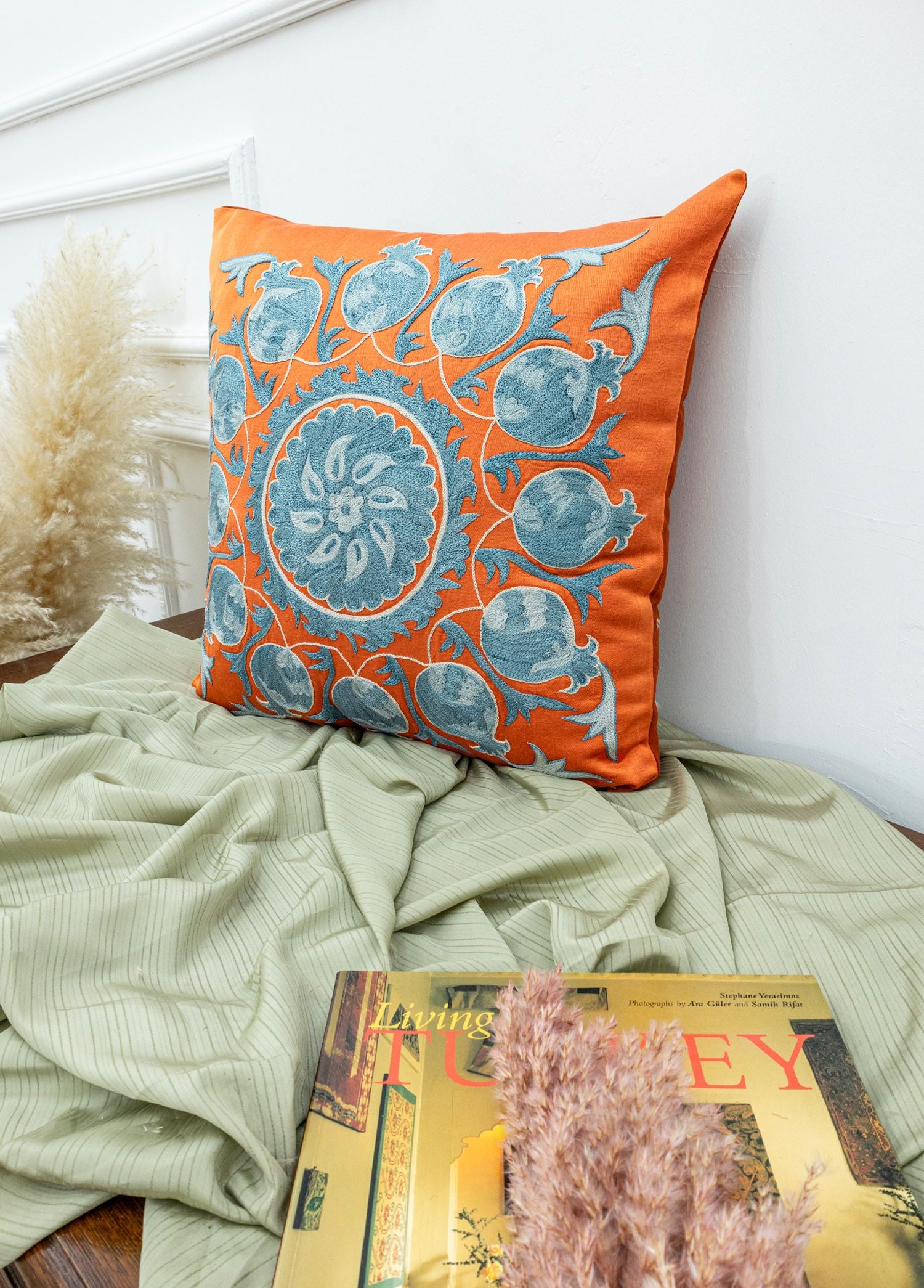 Soho Antiq-Rozen İpek İşlemeli Suzani Kırlent 50x50 Cm-Yastık-2-Milagron.com