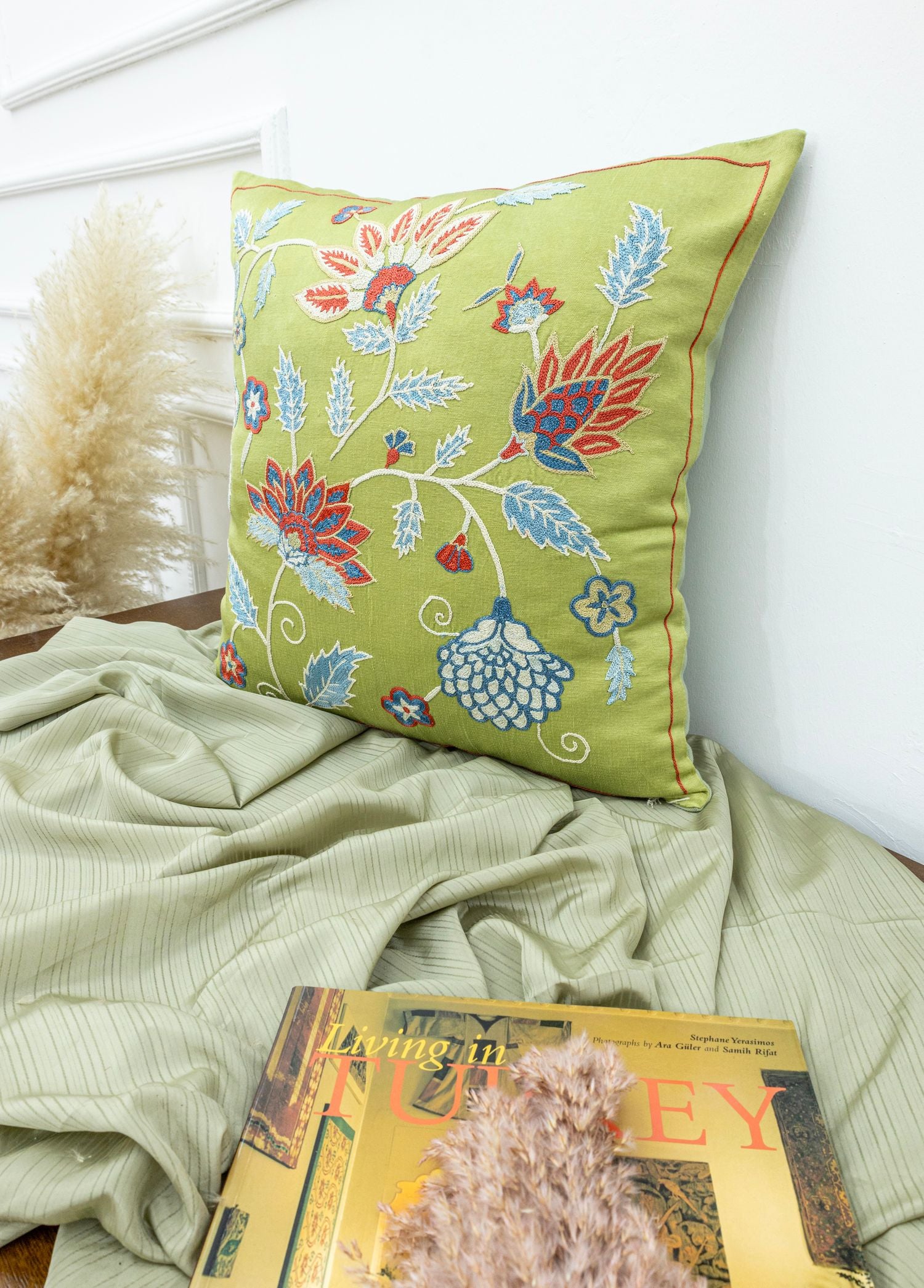 Soho Antiq-Sasha çiçek Motifli Dekoratif Yastık 50x50 Cm-Yastık-2-Milagron.com