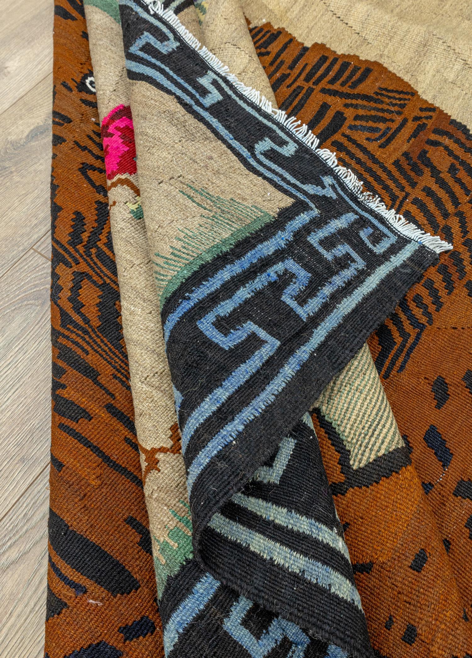 Soho Antiq-Terra Aslan Desenli El Dokuma Kilim 177x263 Cm-6-Milagron.com
