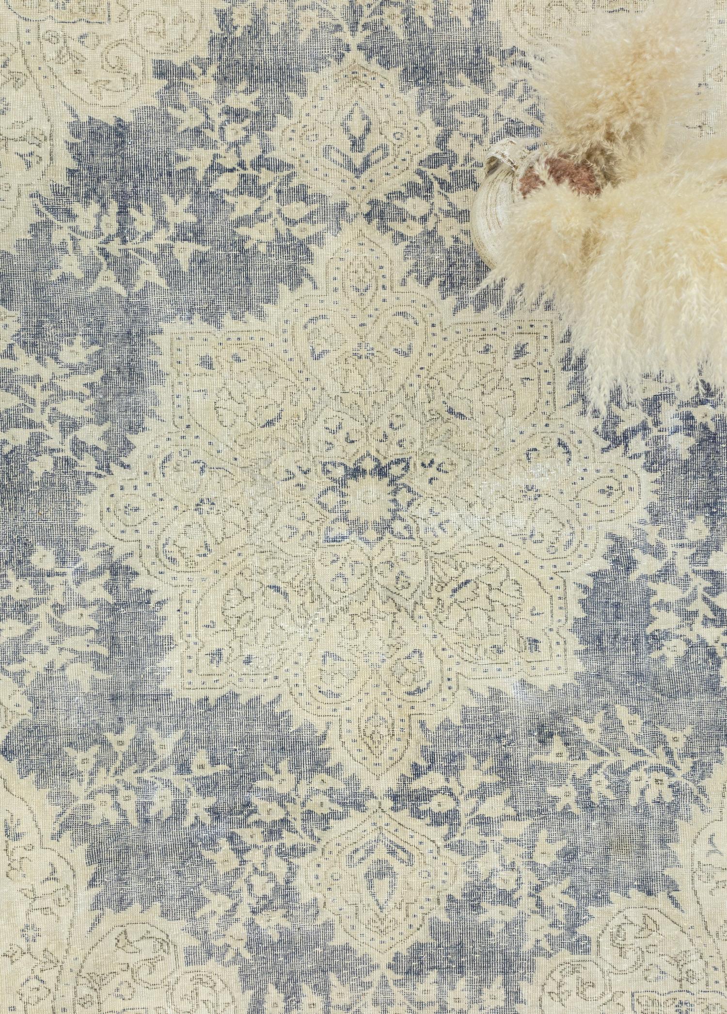 Soho Antiq-Viola Madalyon Tasarımlı El Dokuma Halı 210x314 Cm-3-Milagron.com