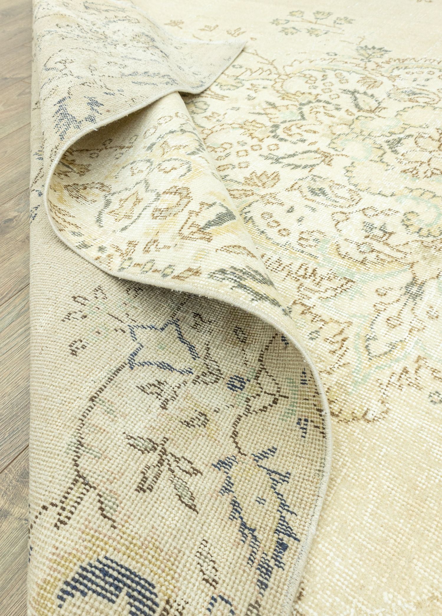 Soho Antiq-Yalkın Pastel Renkli El Dokuma Halı 204x328 Cm-Halı-6-Milagron.com