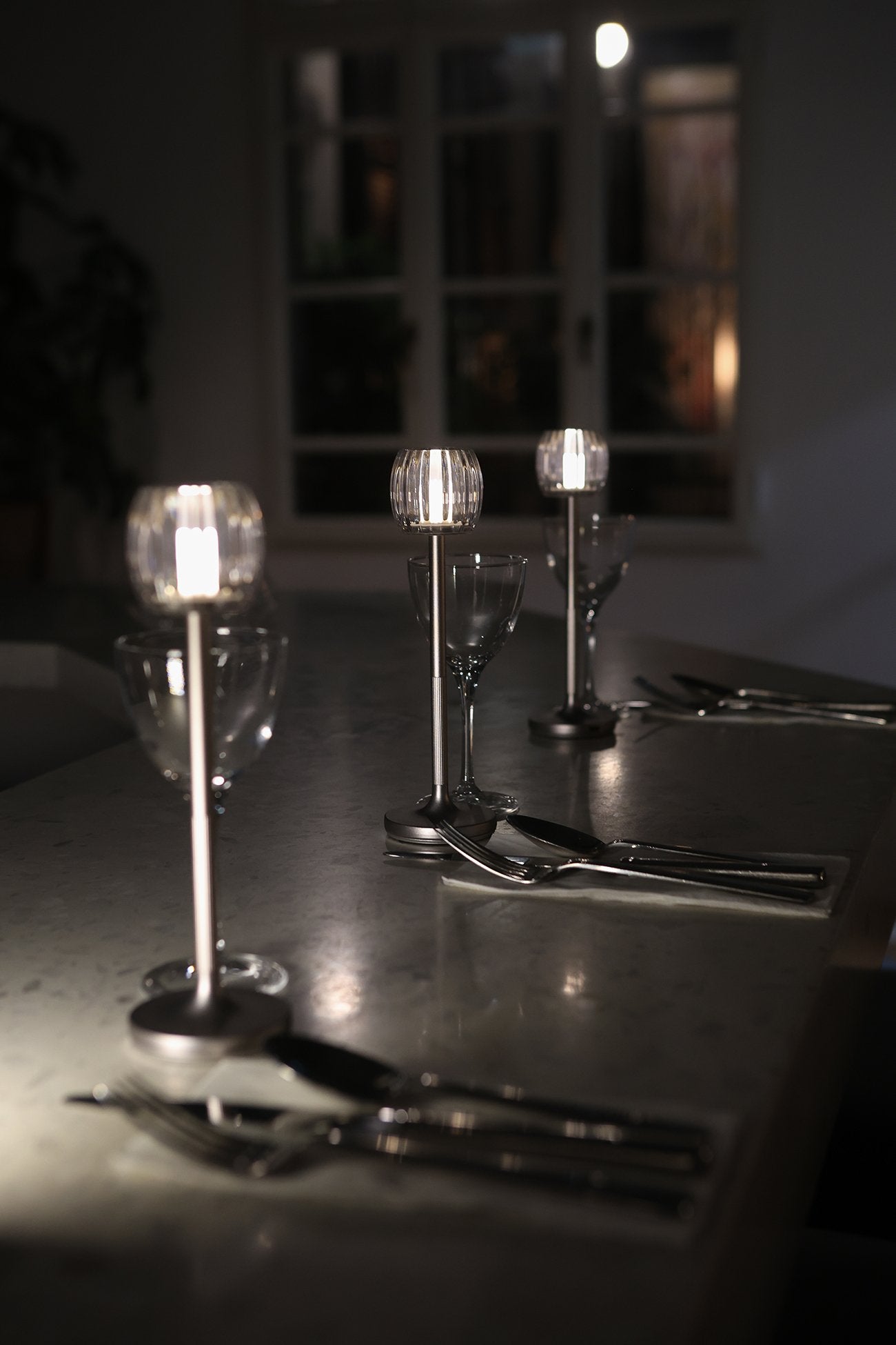 Stylistic-Stylistic Hari Waves Bistro Lamba Gümüş Beyaz-Masa Lambası-3-Milagron.com