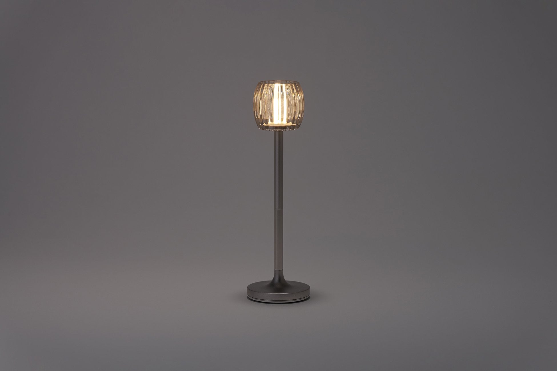 Stylistic-Stylistic Hari Waves Bistro Lamba Gümüş Beyaz-Masa Lambası-4-Milagron.com