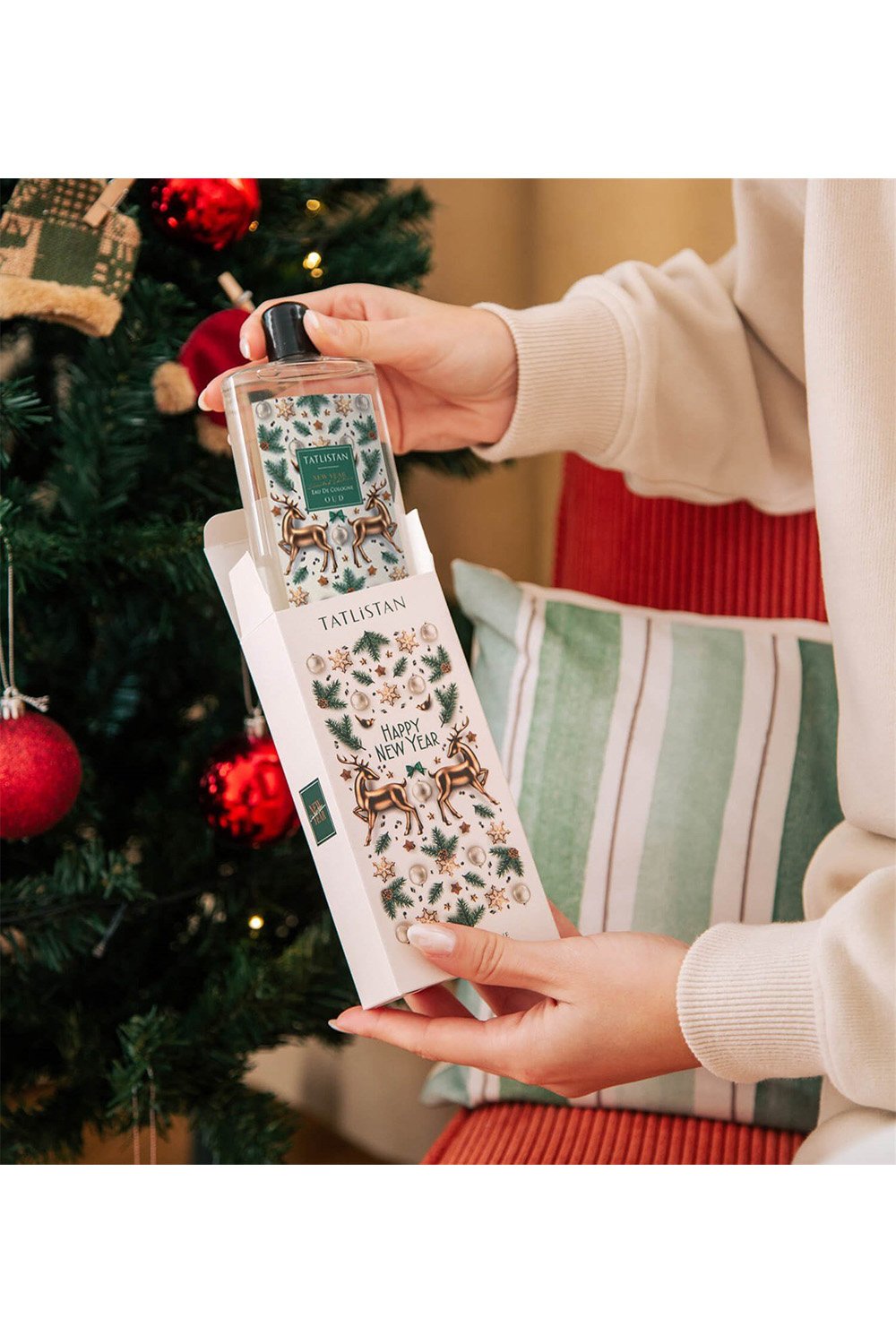 Tatlistan-Yılbaşı Özel Seri Bronz Geyikler Ve Çam Süsleri Oud Kolonyası-Kolonya-2-Milagron.com