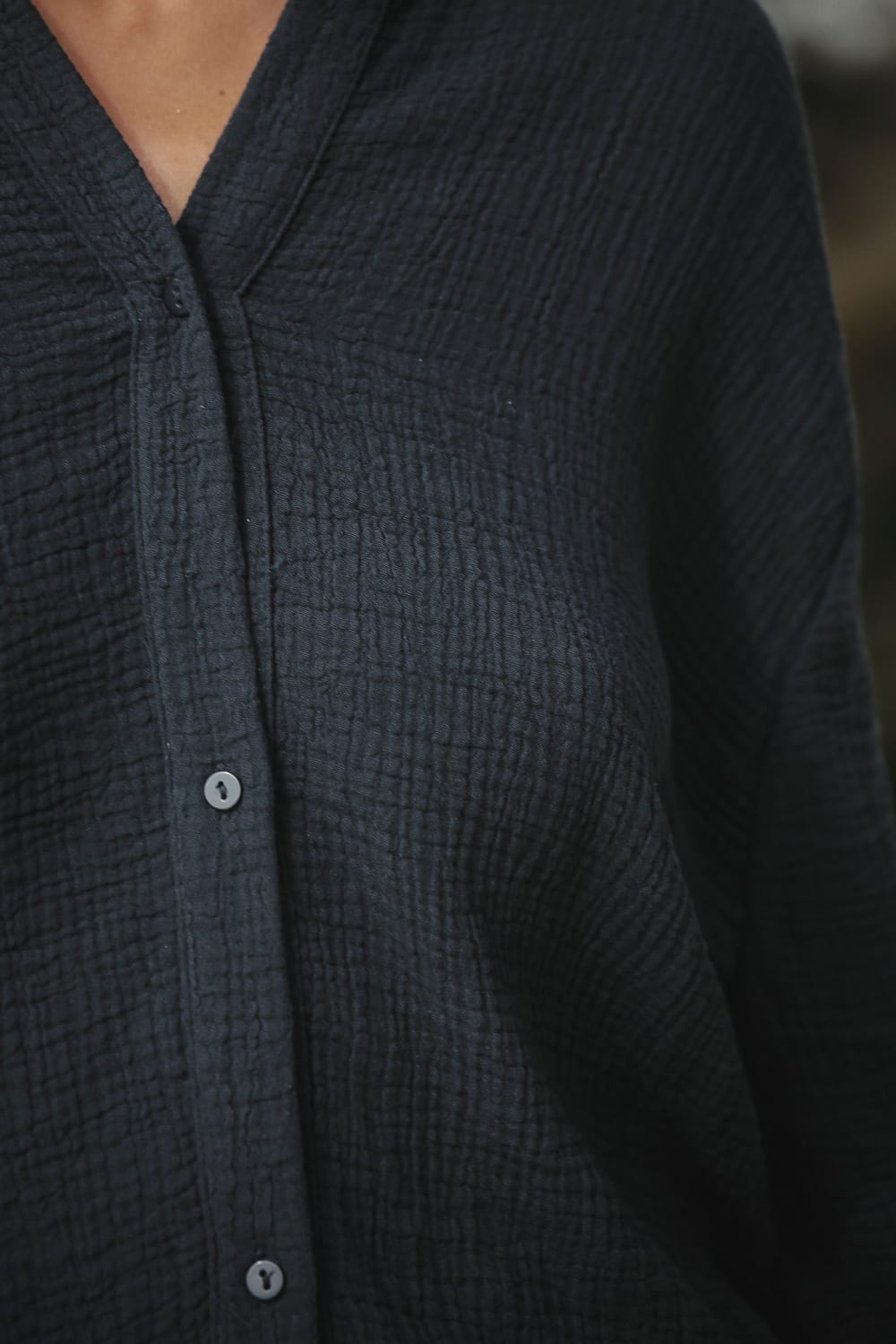 The Handloom-Echo Maxi Shirt Black-Gömlek-4-Milagron.com