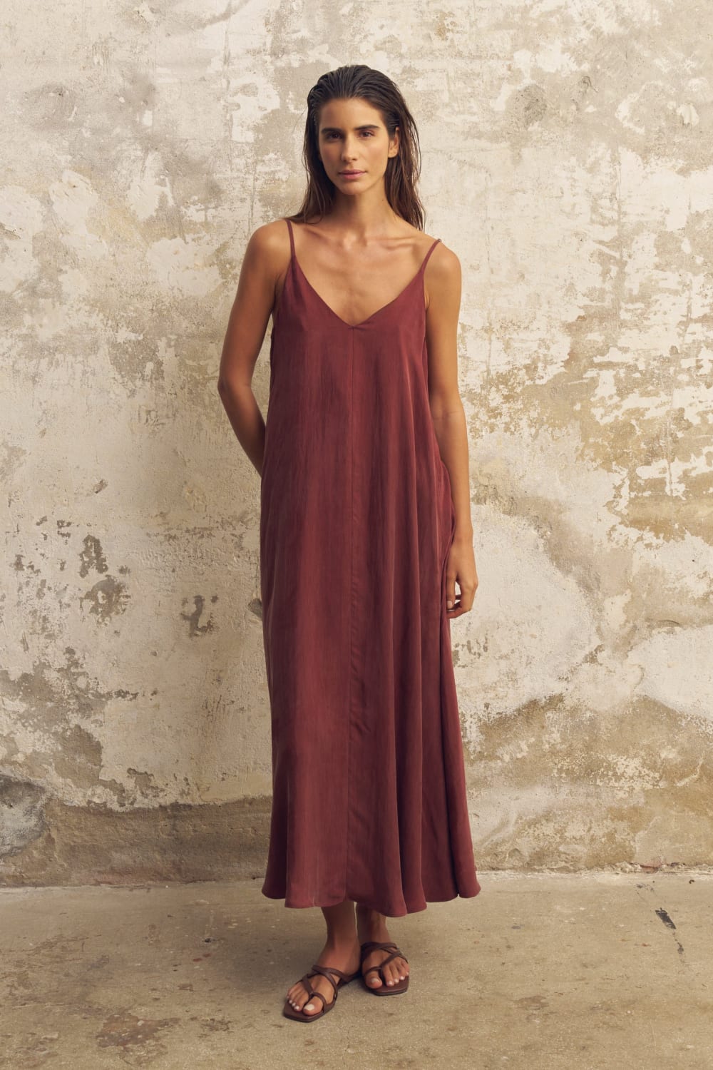 The Handloom-Lucid Flow Maxi Dress Burgundy-Elbise-1-Milagron.com