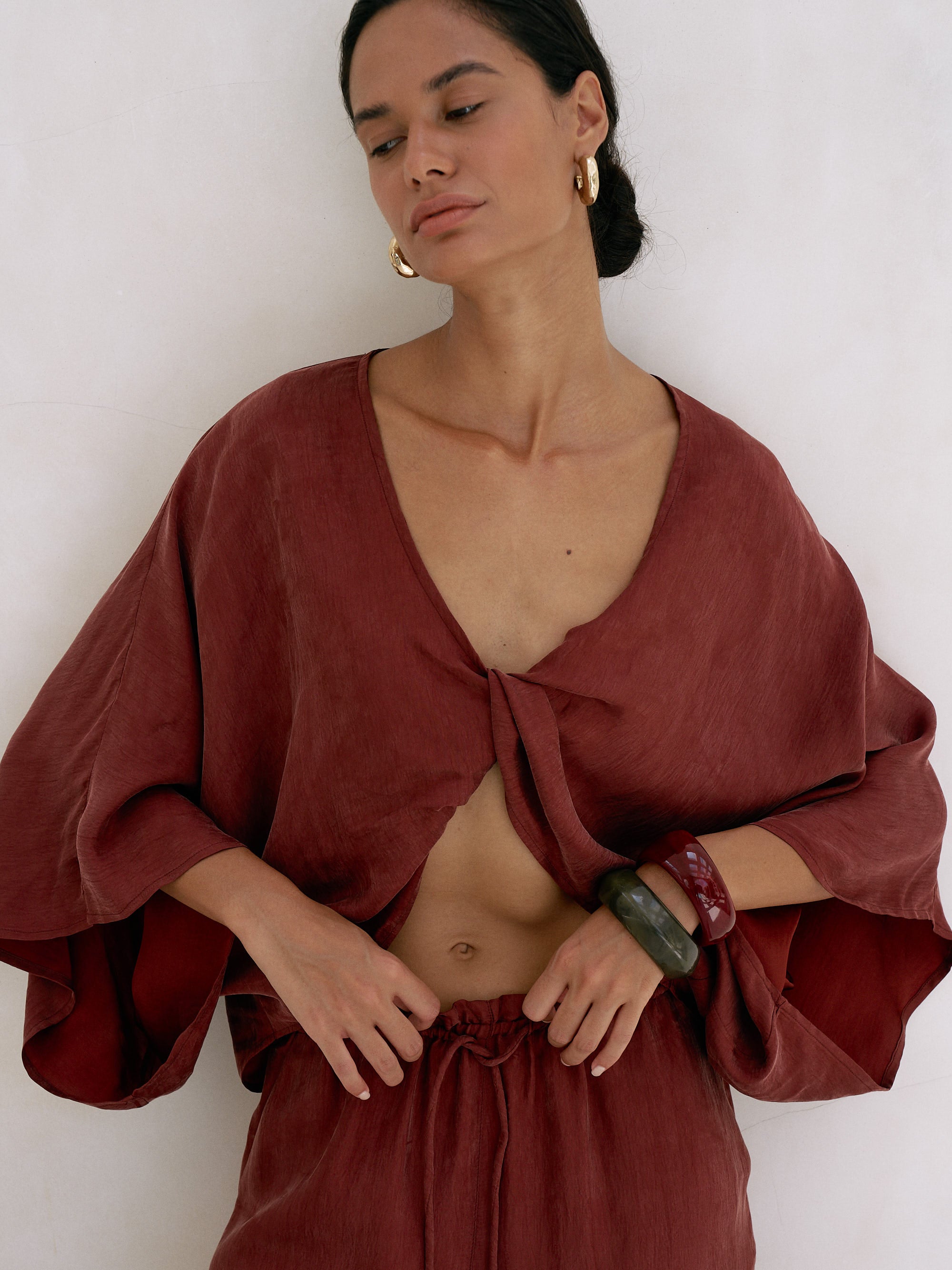 The Handloom-Lucid Knot Top Burgundy-Gömlek-2-Milagron.com