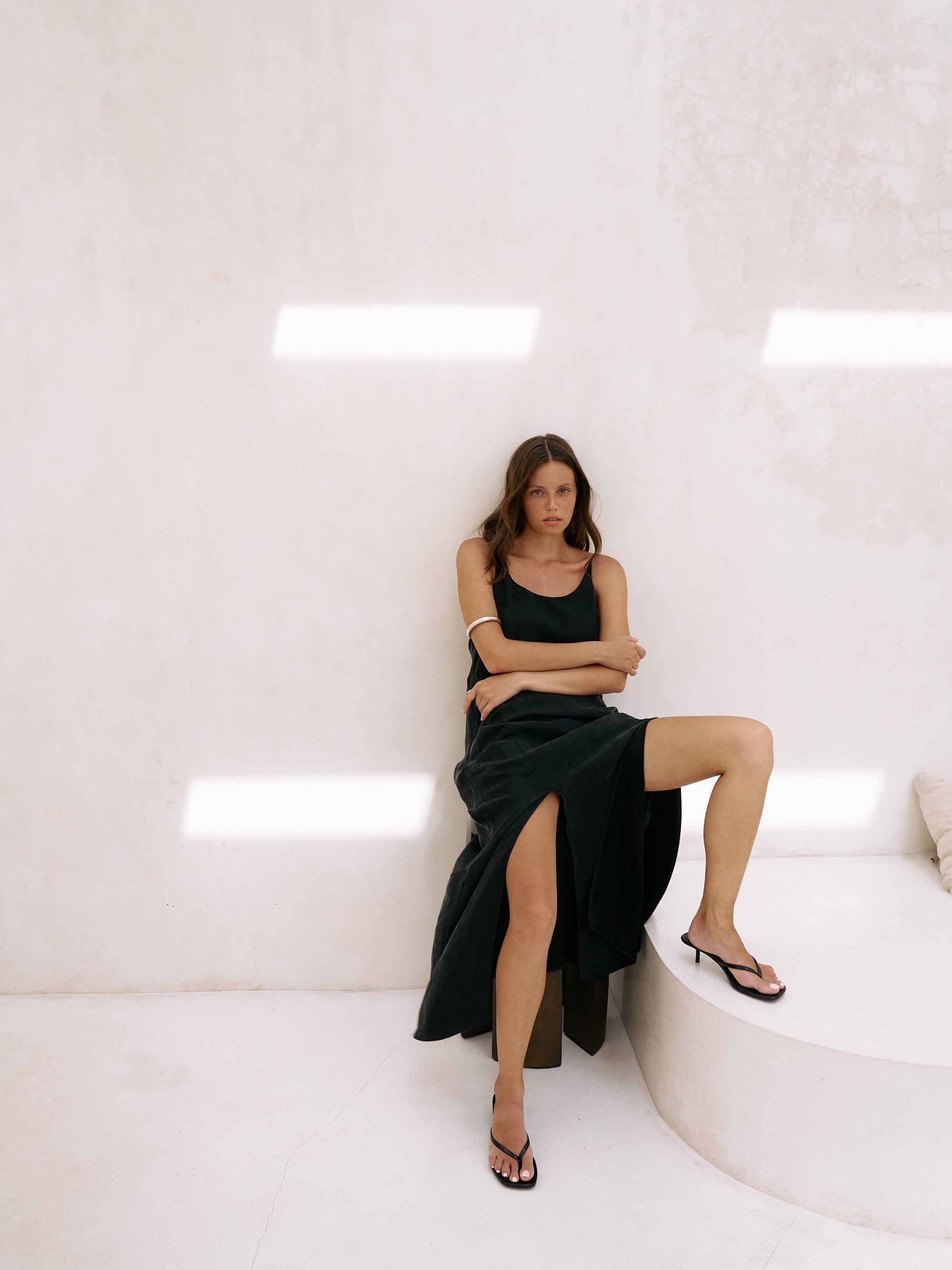 The Handloom-Lucid Midnight Maxi Dress Black-Elbise-3-Milagron.com