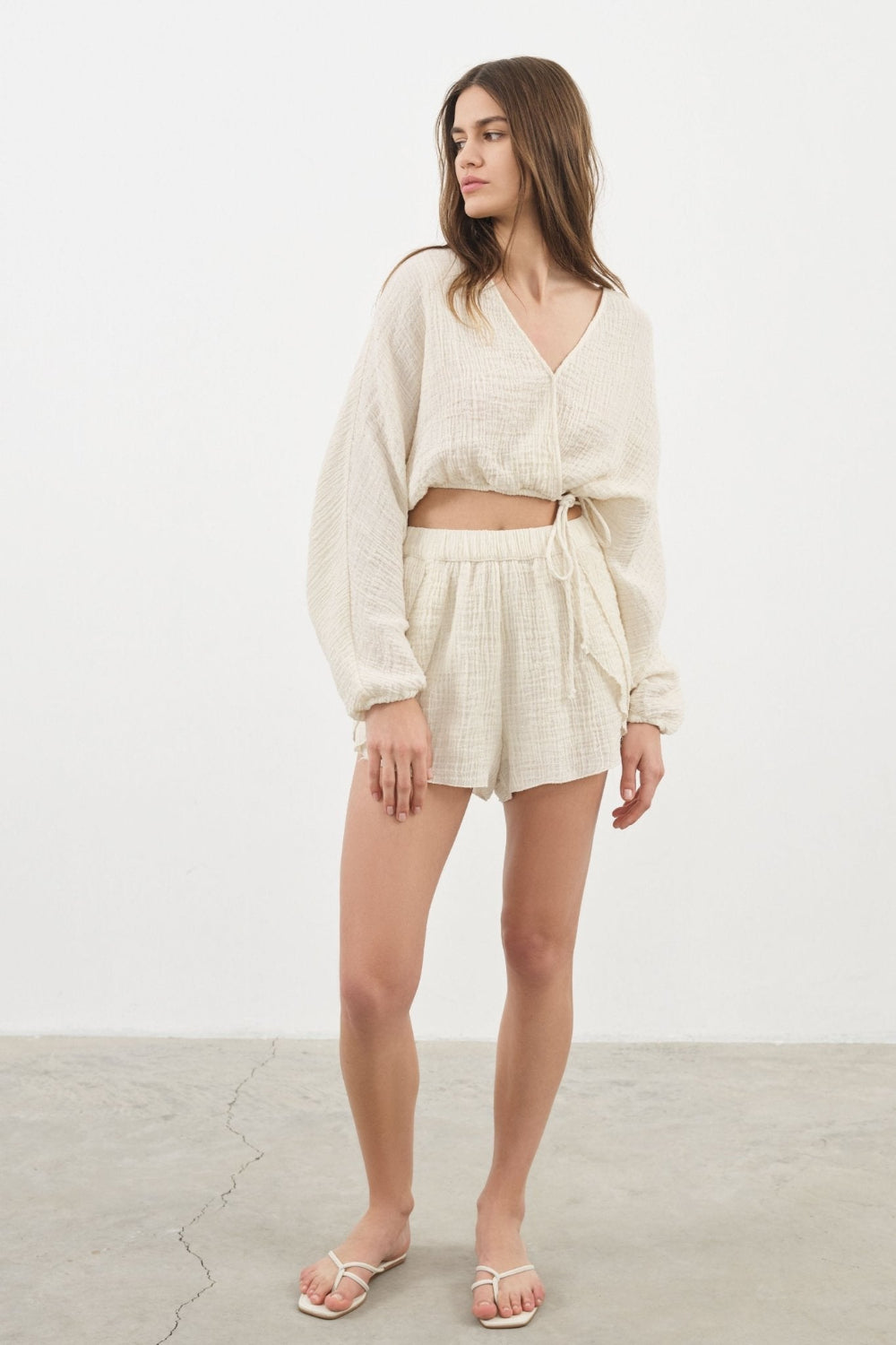 The Handloom-Mia Short Natural With Gold Stripes-Şort-6-Milagron.com