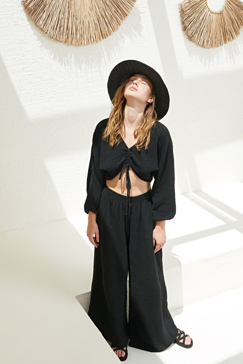 The Handloom-Skye Palazzo Pants Black-Pantolon-1-Milagron.com