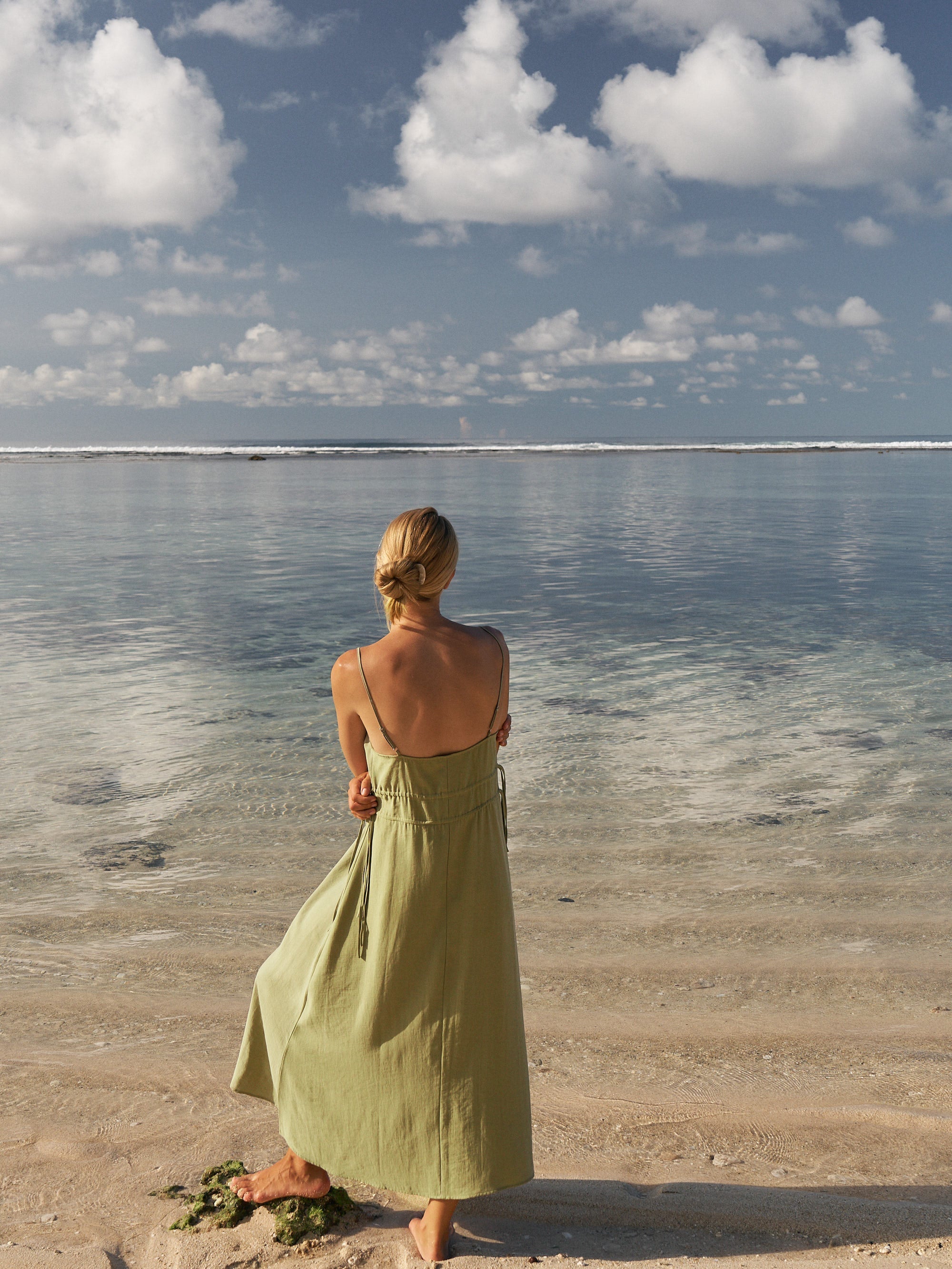 The Handloom-Sofia Ties Maxi Dress Khaki Green-Elbise-3-Milagron.com