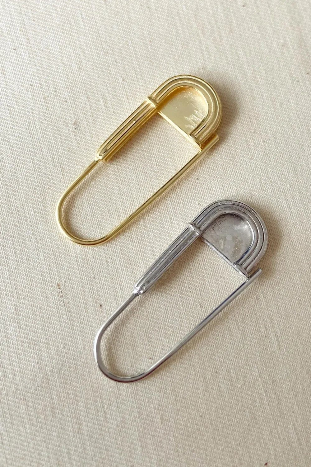 The Pheia-Göz Detaylı Çengel Küpe - Tek | 925 Ayar Gümüş-Küpe-2-Milagron.com