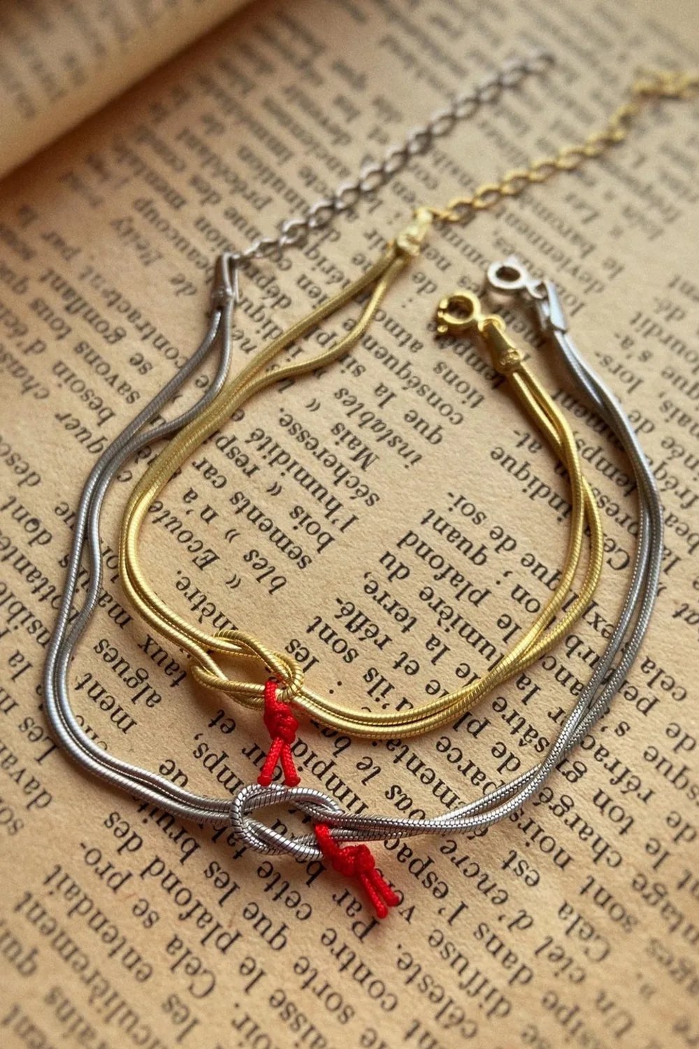 The Pheia-Kırmızı Şans İpli Düğüm Bileklik | 925 Ayar Gümüş-Kolye-4-Milagron.com