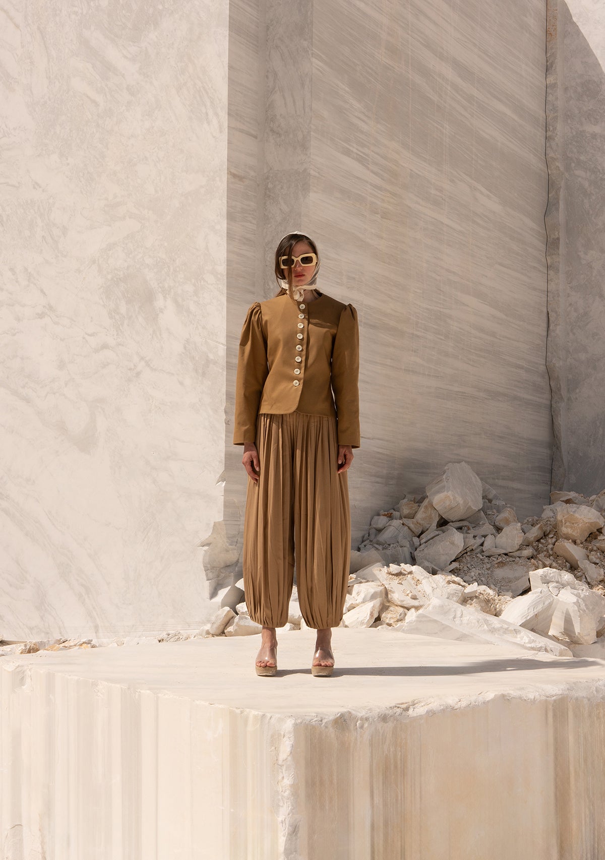 Tiny-Bej önü Düğmeli Vatkalı Büzgülü Ceket-Ceket-3-Milagron.com