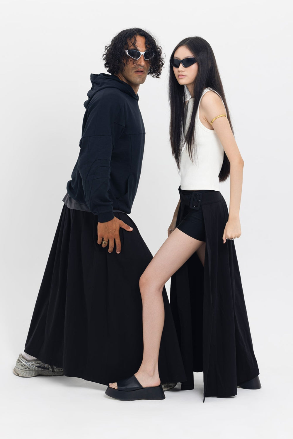 Tiny-Beli Kemerli Siyah Pileli Etek Aksesuar-Etek-1-Milagron.com