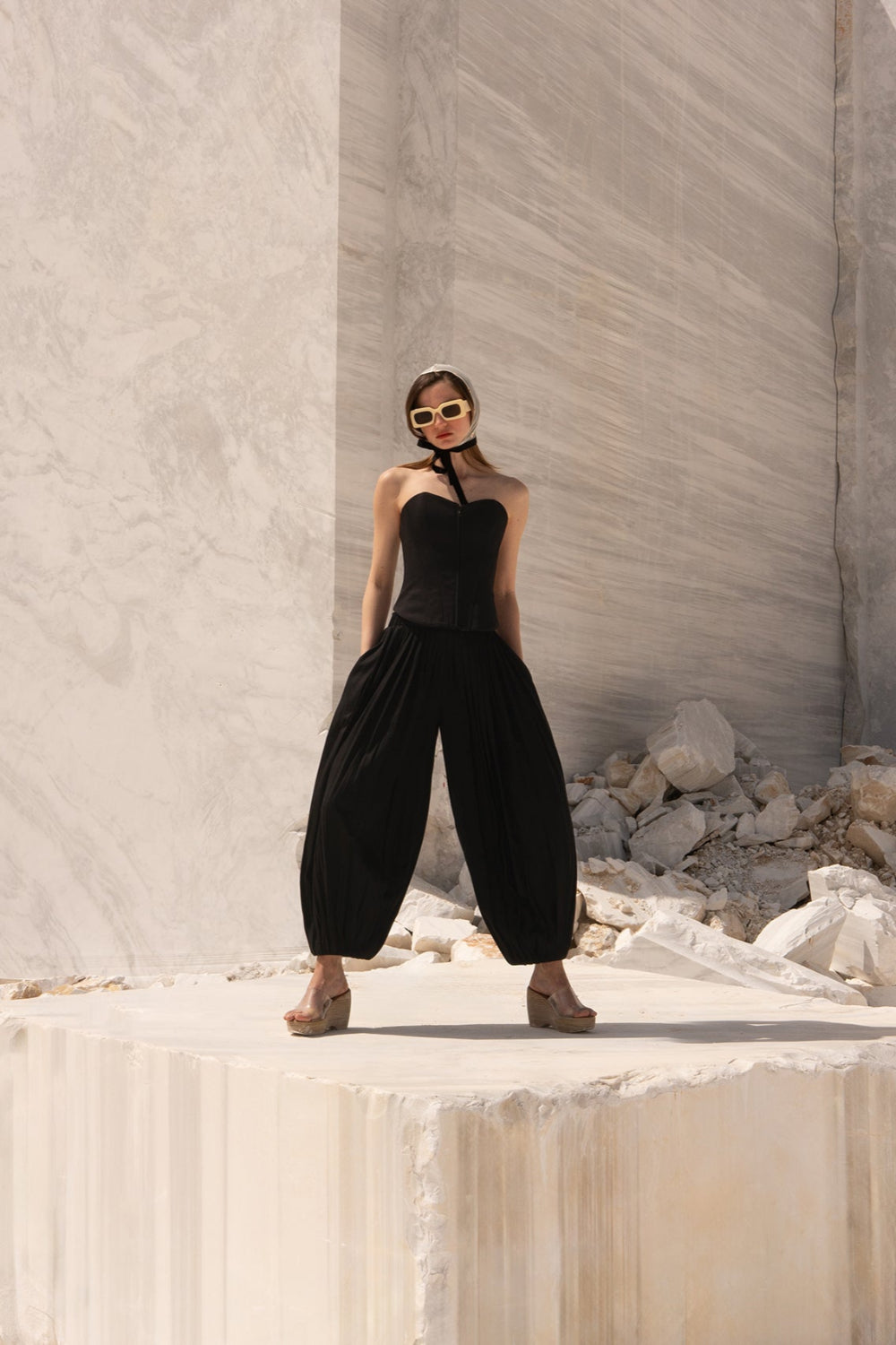 Tiny-Beli Lastikli Tencel™ Siyah şalvar Pantolon-Pantolon-1-Milagron.com