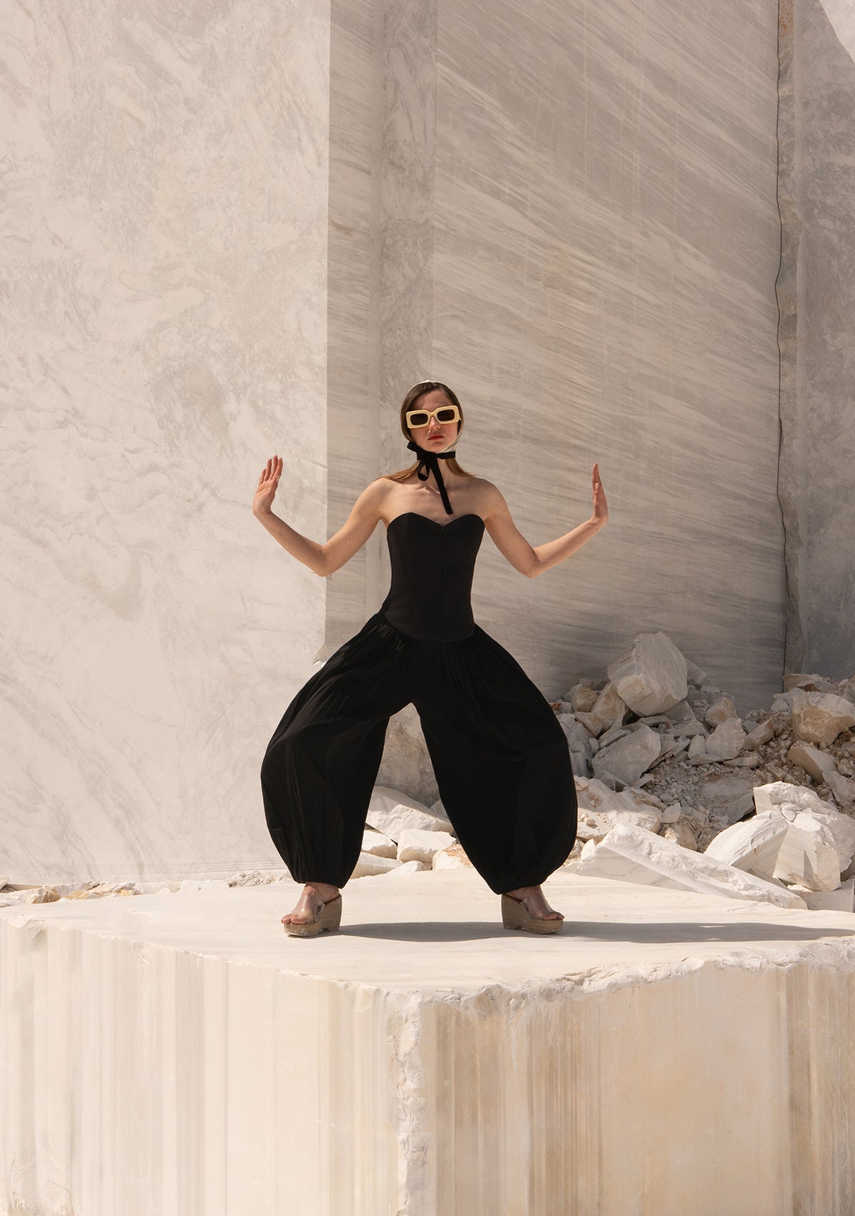 Tiny-Beli Lastikli Tencel™ Siyah şalvar Pantolon-Pantolon-4-Milagron.com